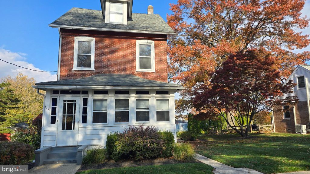 Photo of 115 Columbia Ave, PHOENIXVILLE, PA 19460 (MLS # PACT2112918)