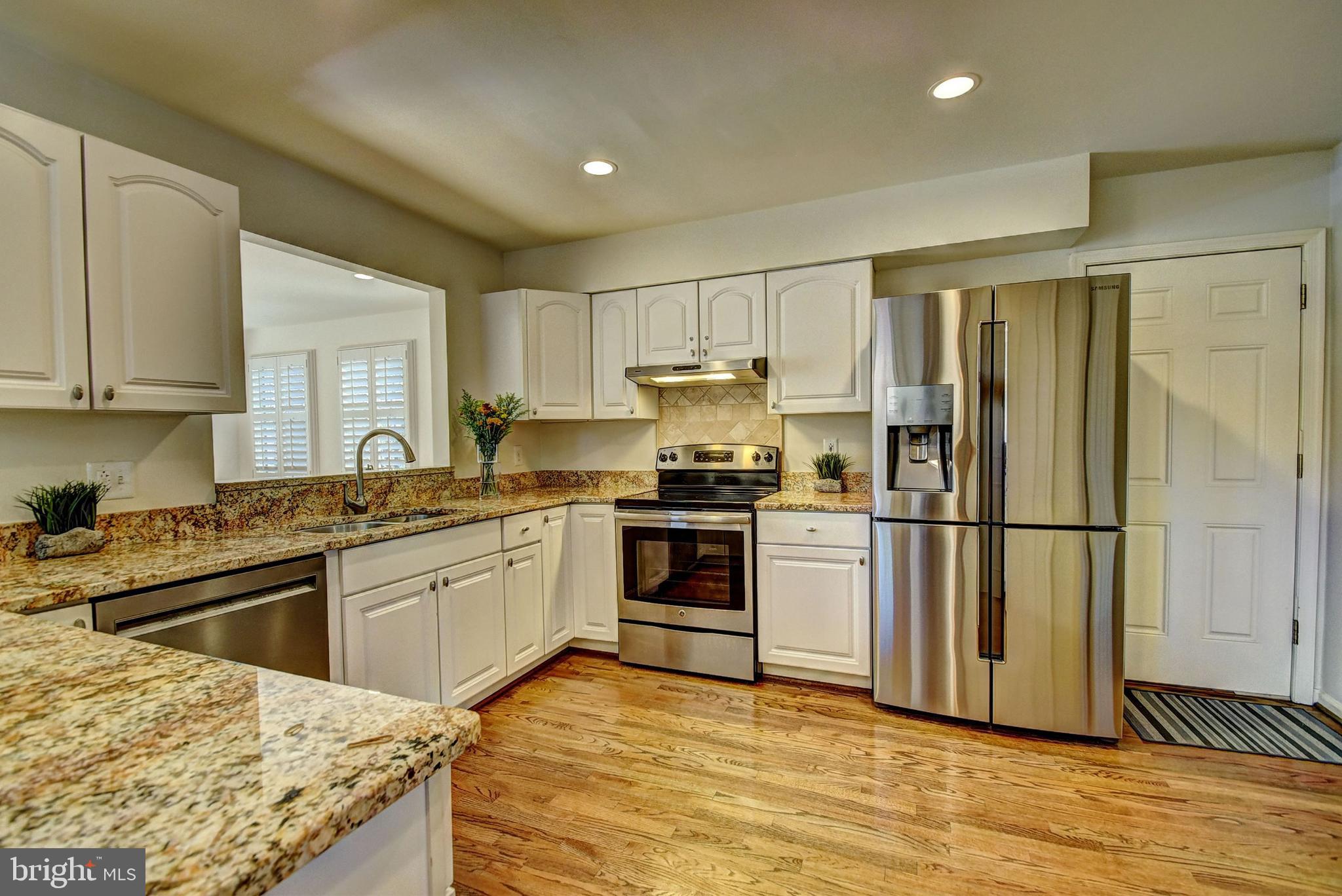 CHANTILLY HIGHLANDS - Residential