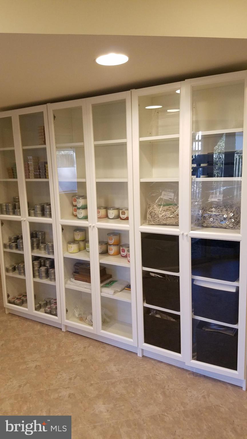 CHANTILLY HIGHLANDS - Residential