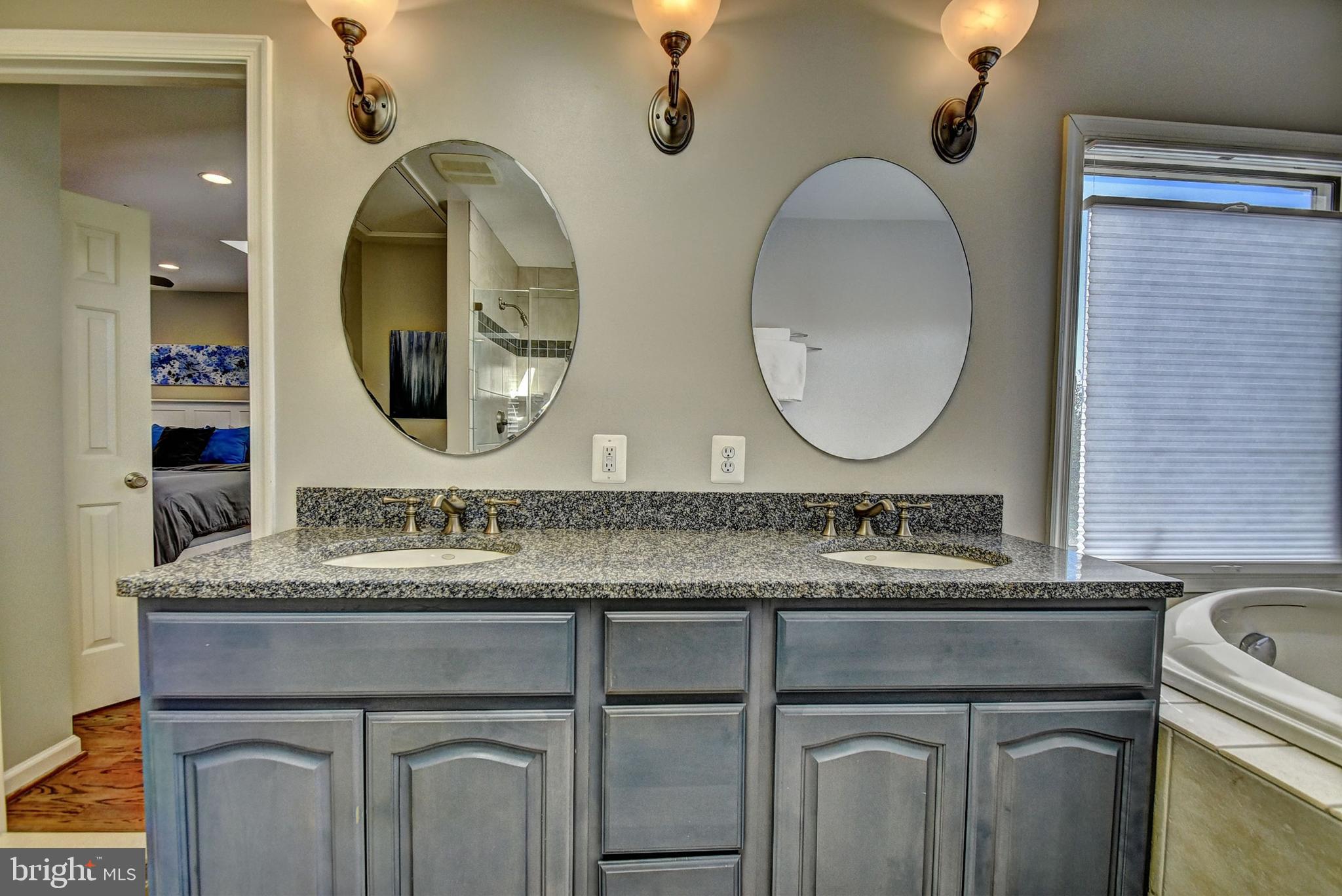 CHANTILLY HIGHLANDS - Residential