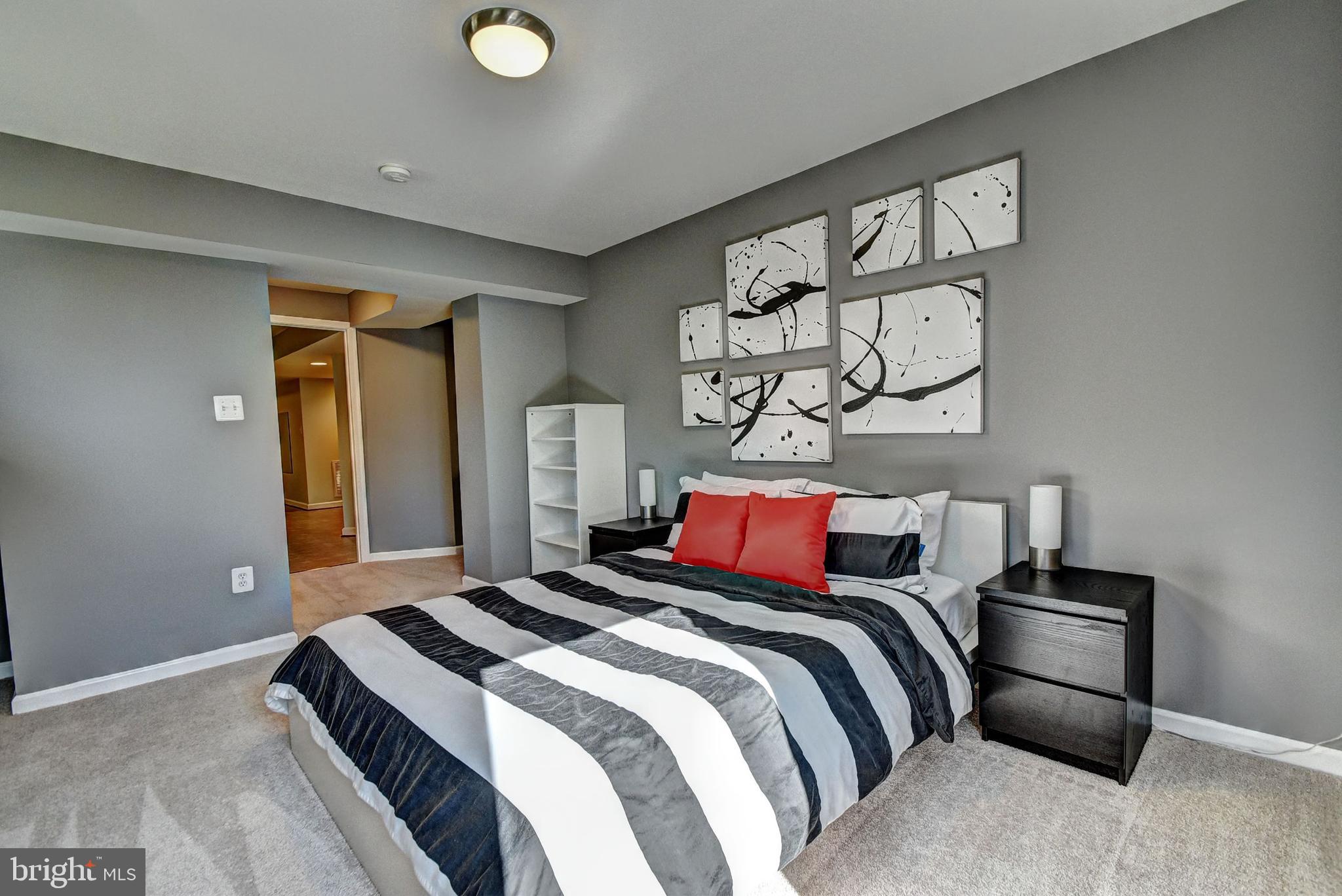 CHANTILLY HIGHLANDS - Residential