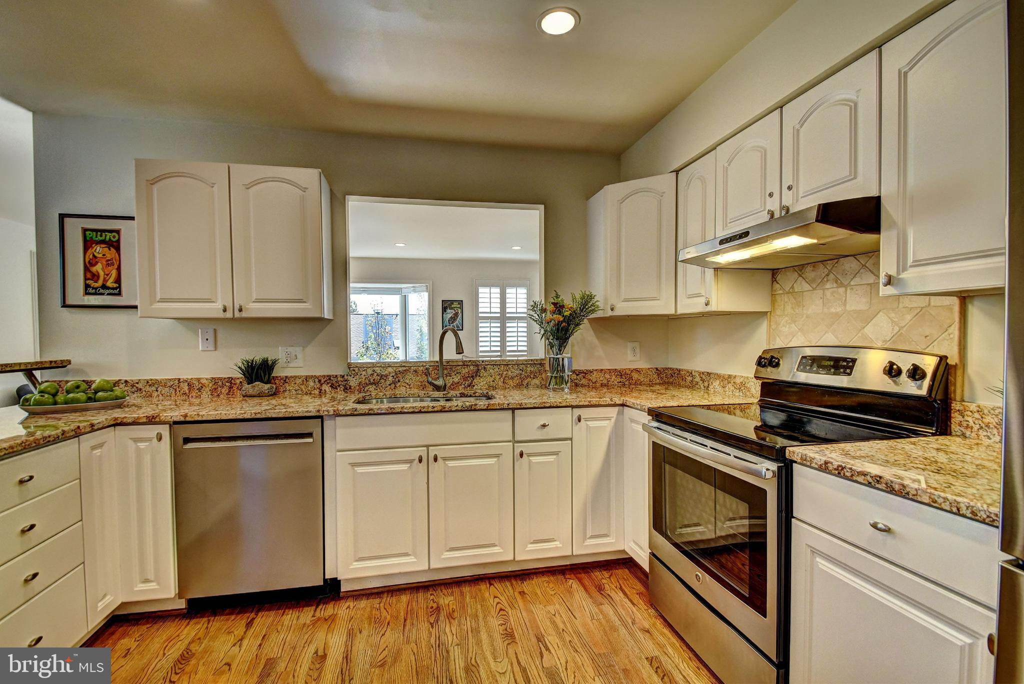 CHANTILLY HIGHLANDS - Residential