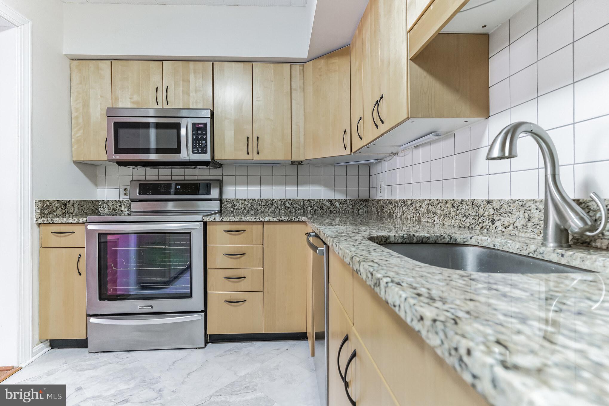 1200 CRYSTAL DRIVE 514