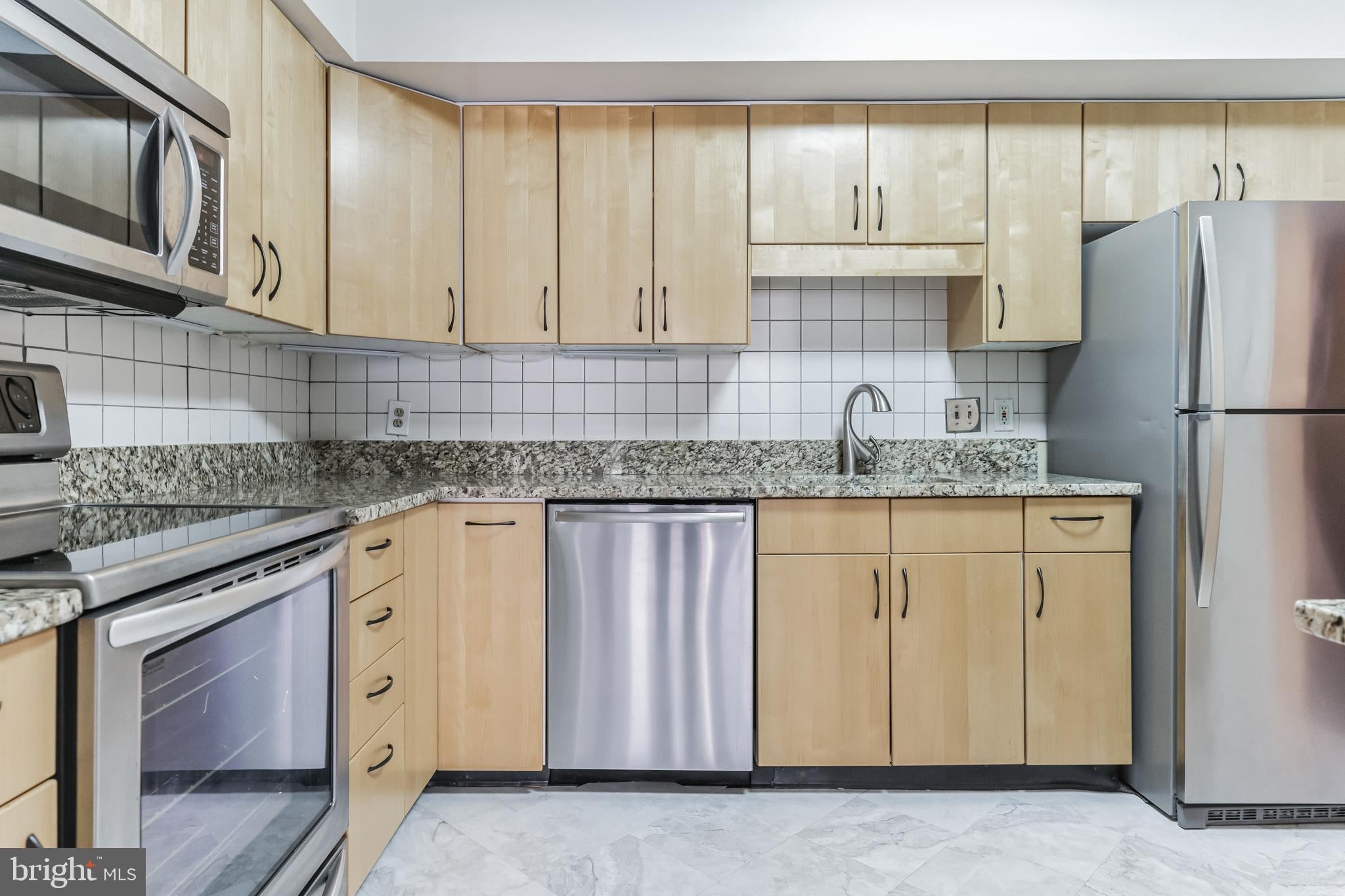 1200 CRYSTAL DRIVE 514