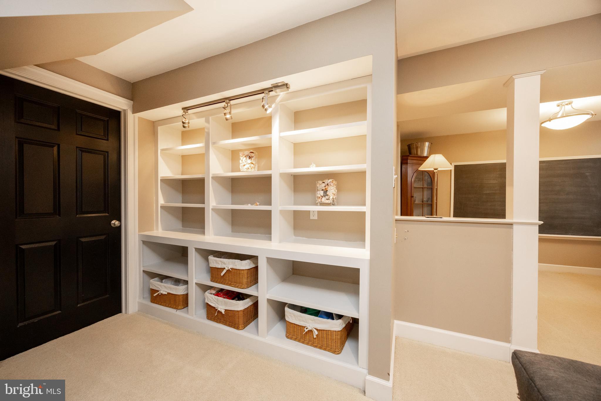 WEATHERSTONE - Residential