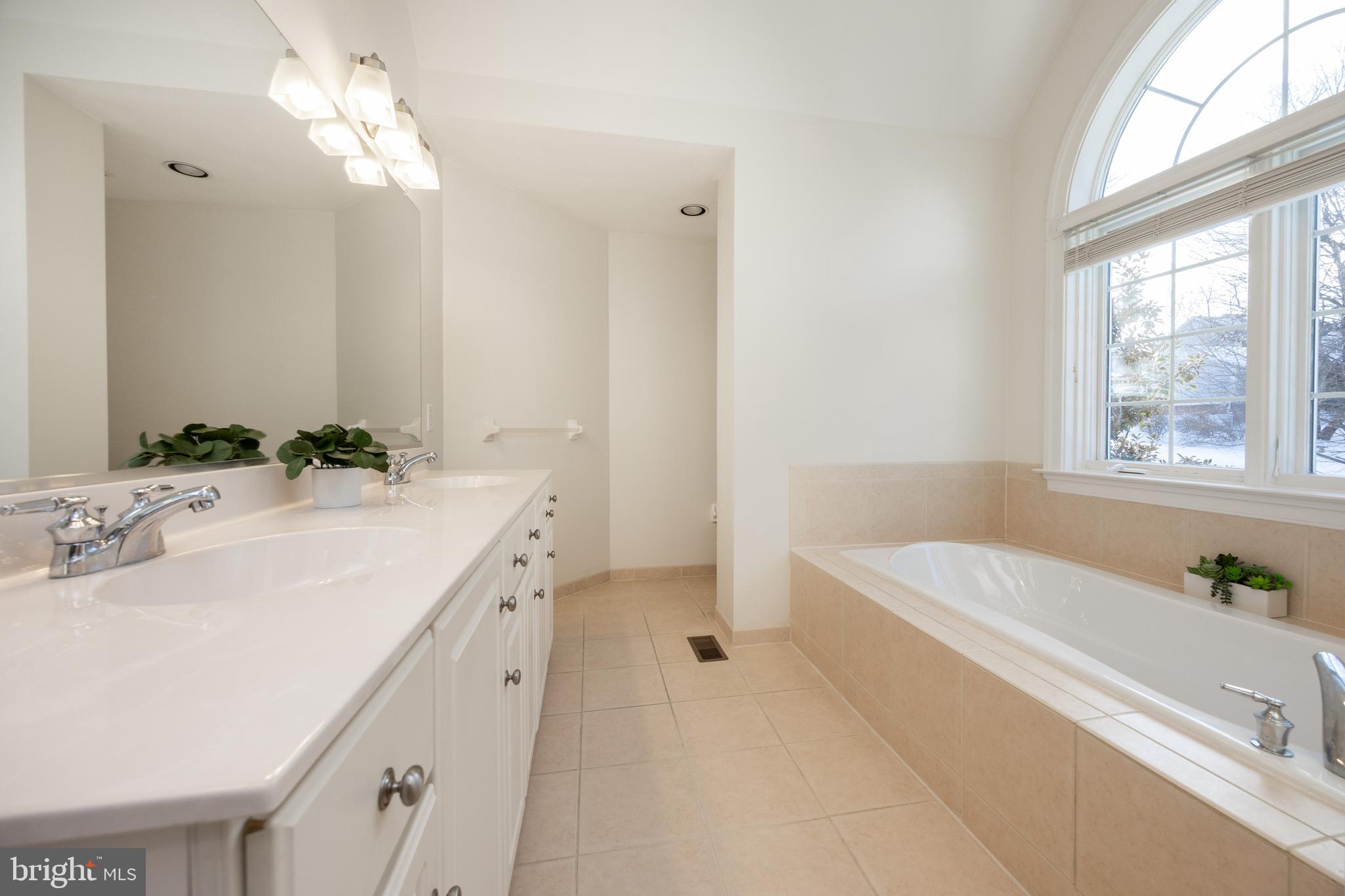 WEATHERSTONE - Residential