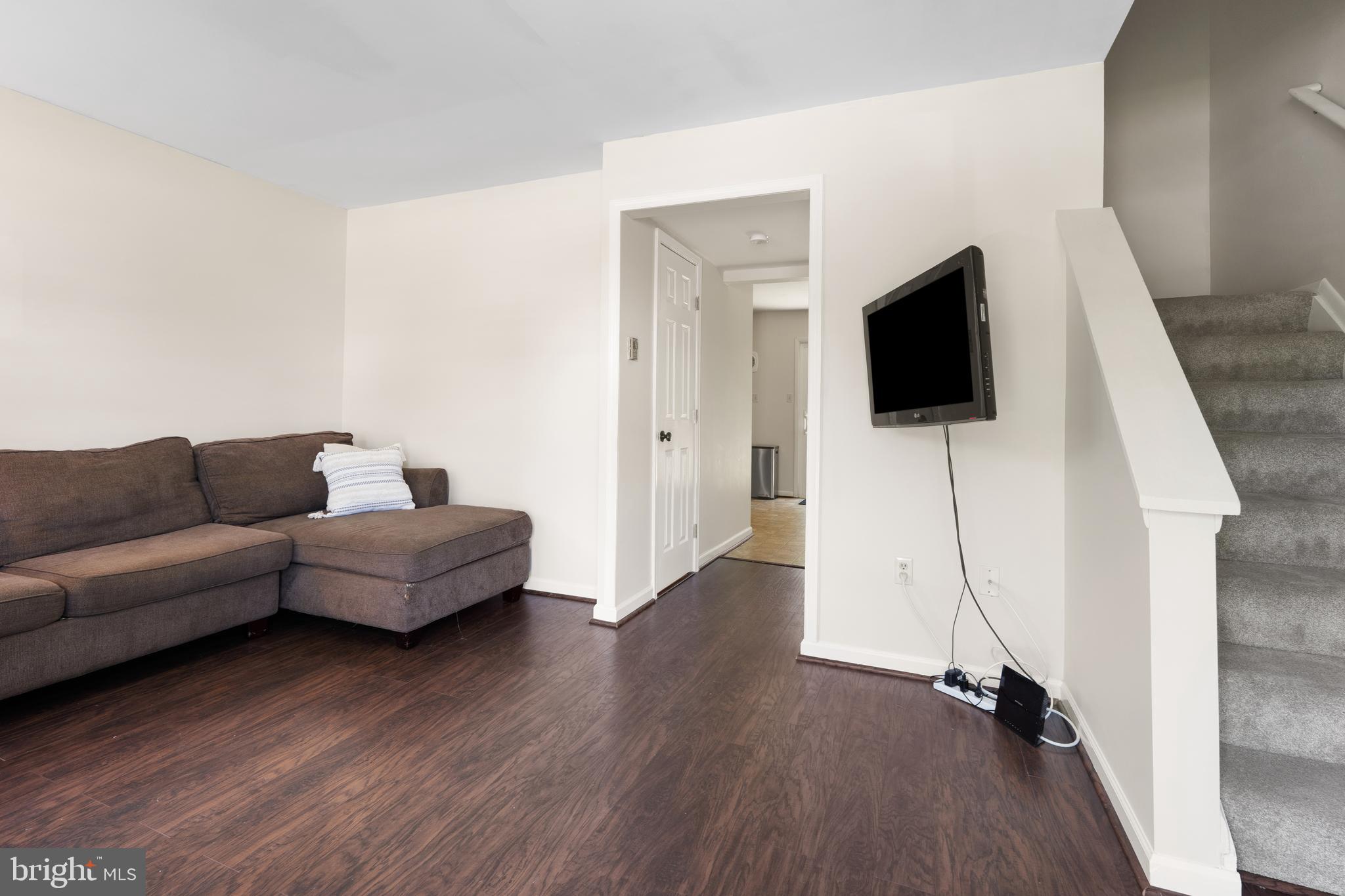 MANCHESTER VILLAGE - Residential