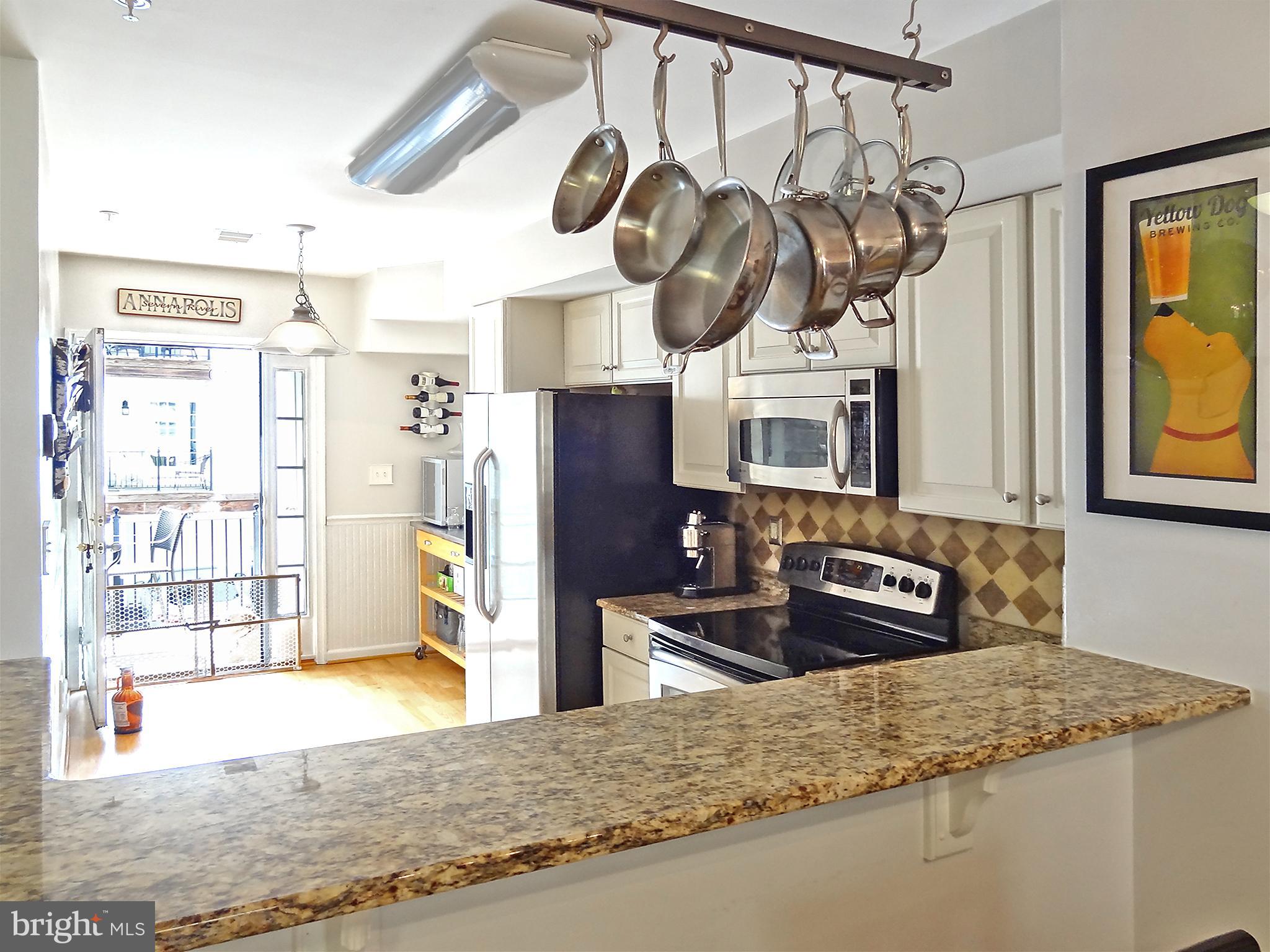 THE HIDEAWAY AT OLD ADMIRAL - Residential