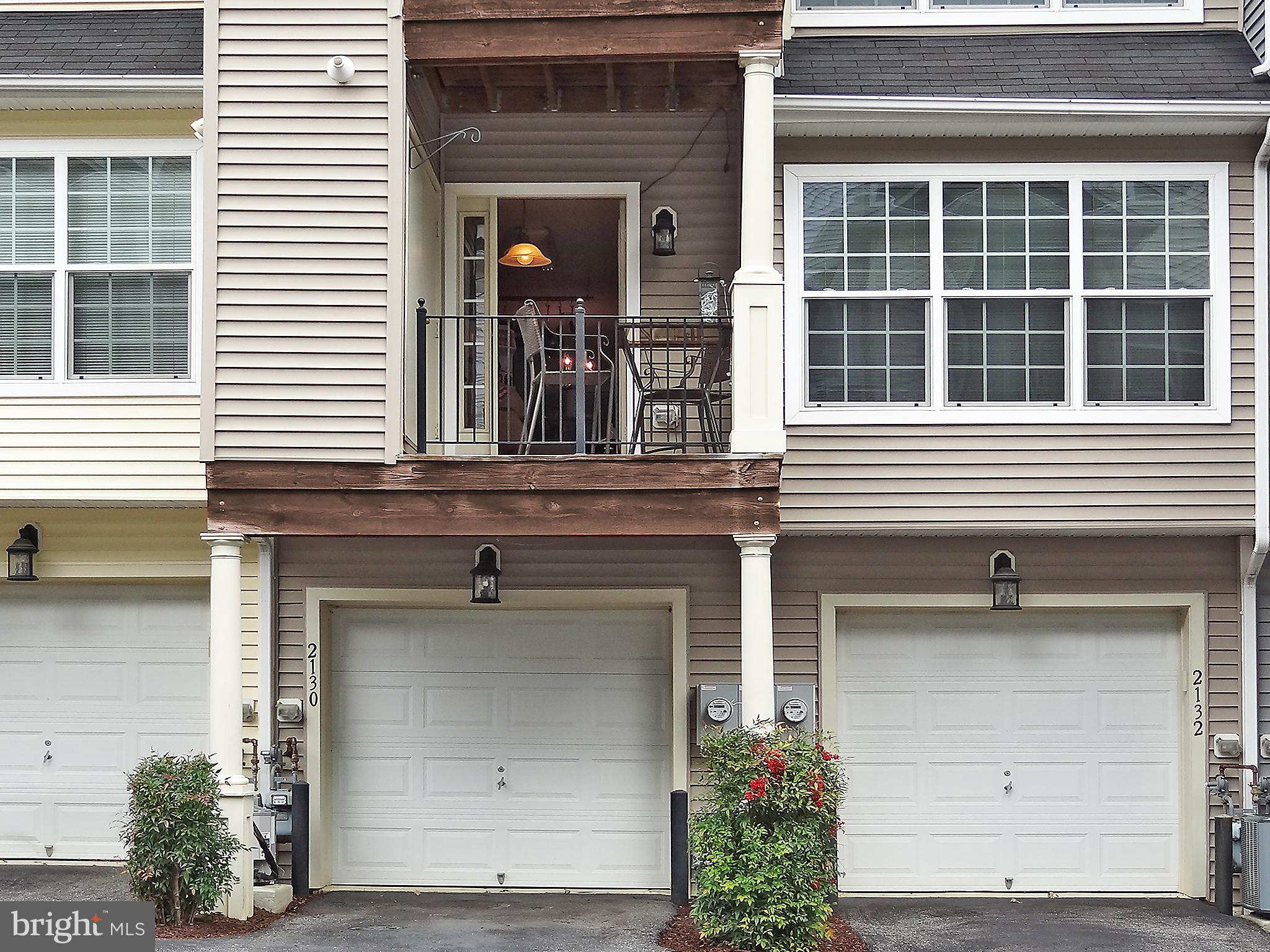 THE HIDEAWAY AT OLD ADMIRAL - Residential