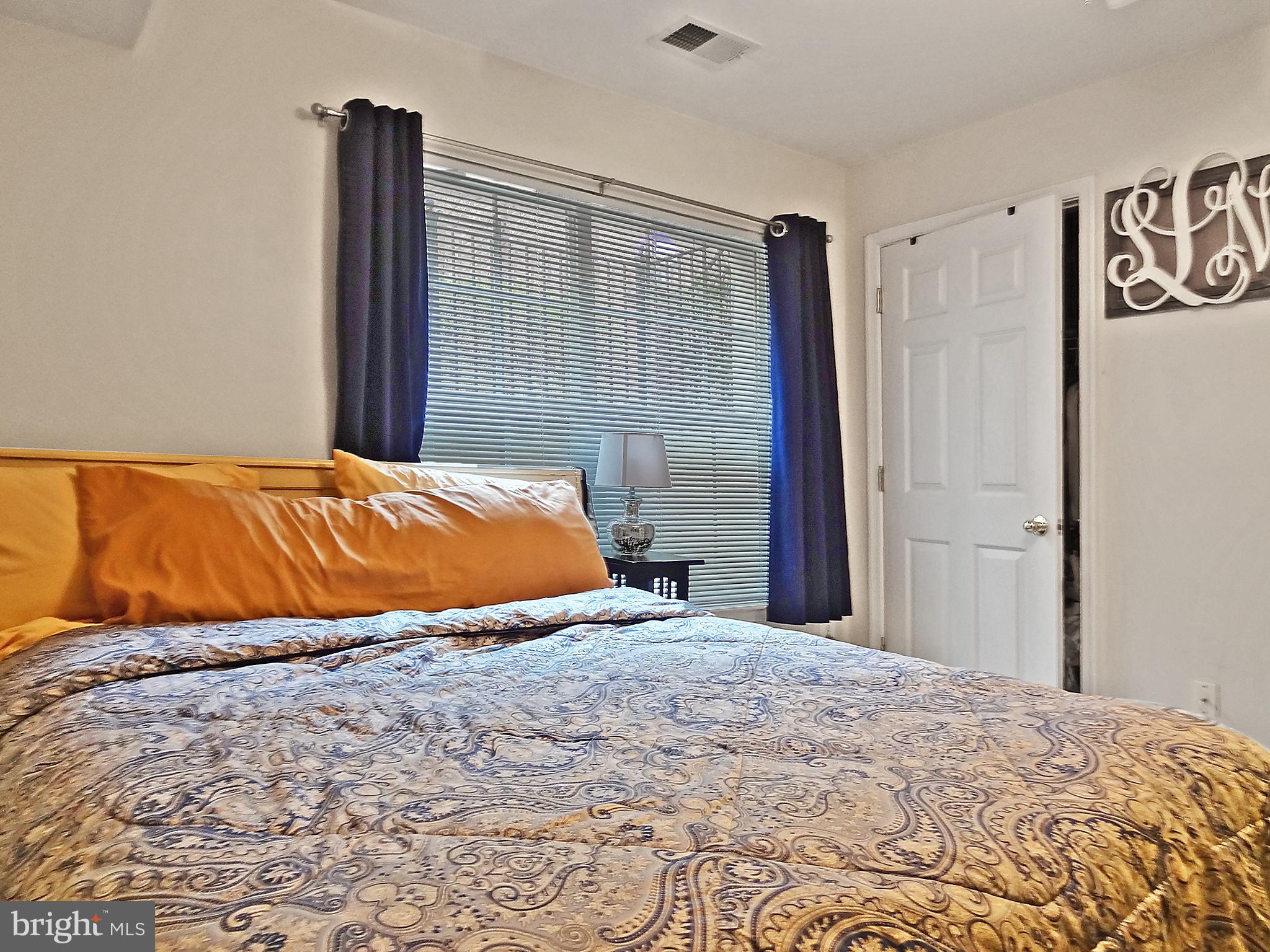 THE HIDEAWAY AT OLD ADMIRAL - Residential