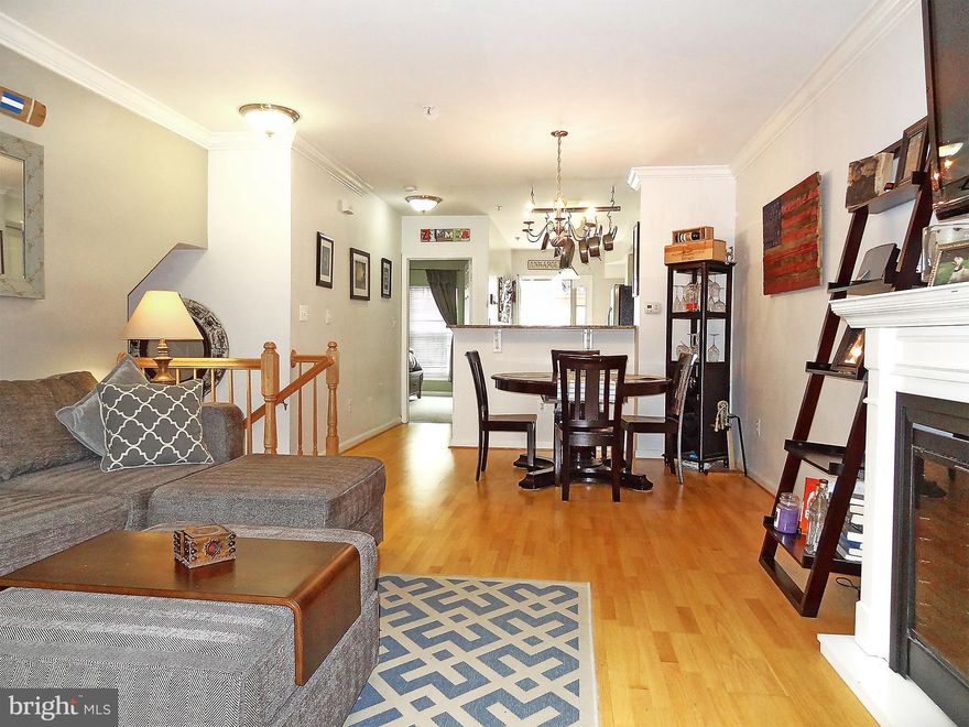 This 2 bed 2 bath condo even has its own attached garage w/ entrance. Large windows provide light filled rooms to show off your wood floors, granite countertops, 42" cabinets & stainless steel appliances. Priced to sell! Come see before it is gone.You Just Found The Best Location In Annapolis. Close to highways, shops/dining, mall & downtown, yet just like the street name this is a true Hideaway!