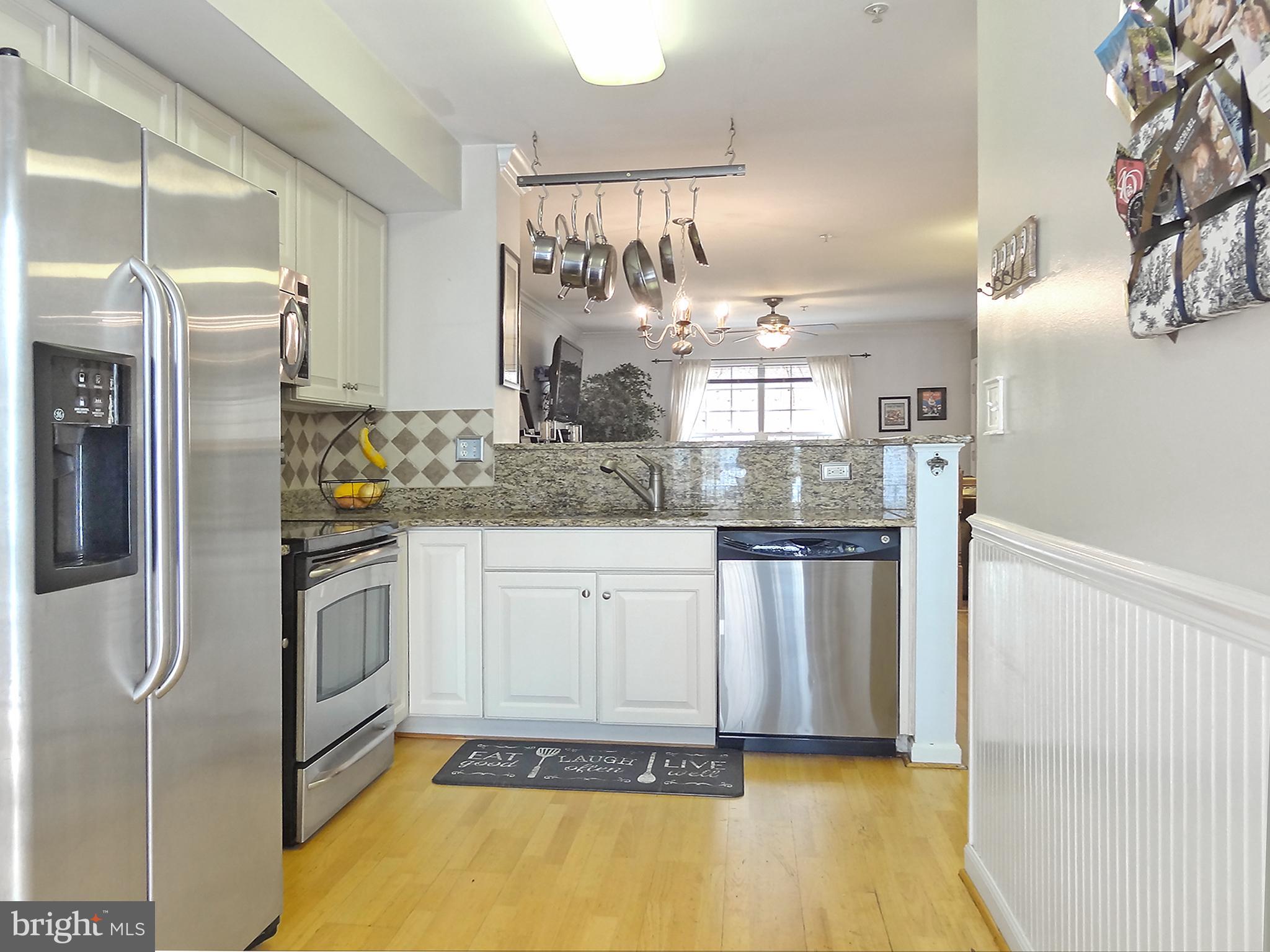 THE HIDEAWAY AT OLD ADMIRAL - Residential