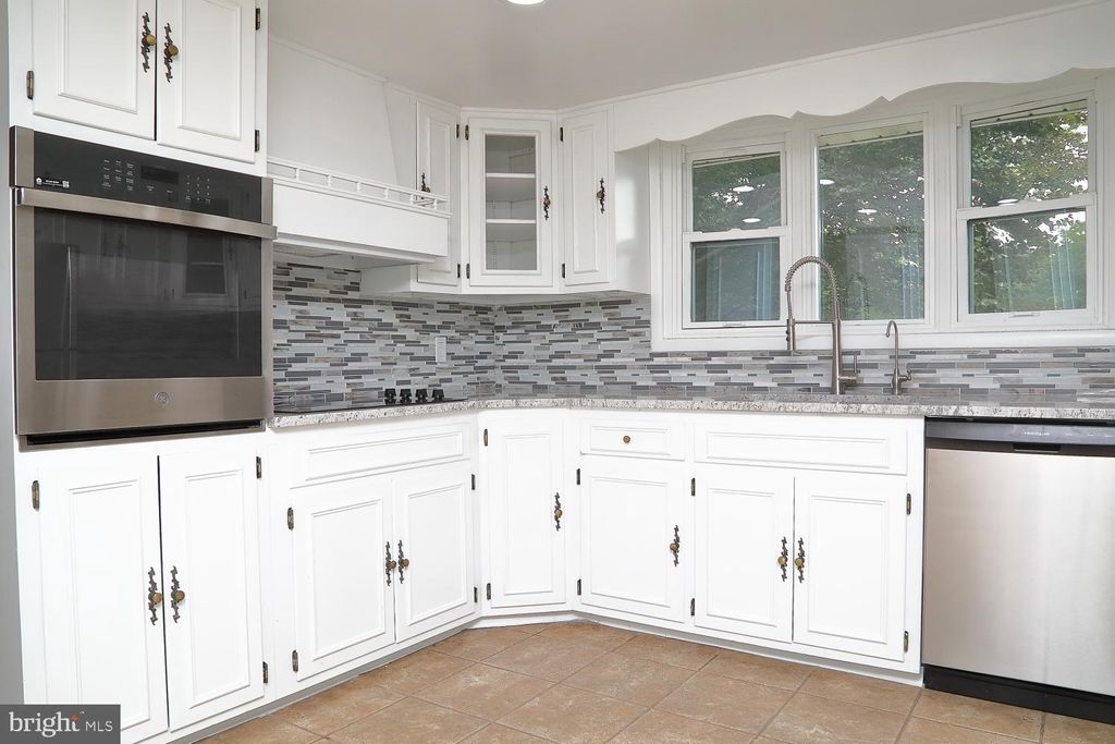 Photo of 215 FANNIE AVE, LANCASTER, PA 17602 (MLS # PALA2038206)