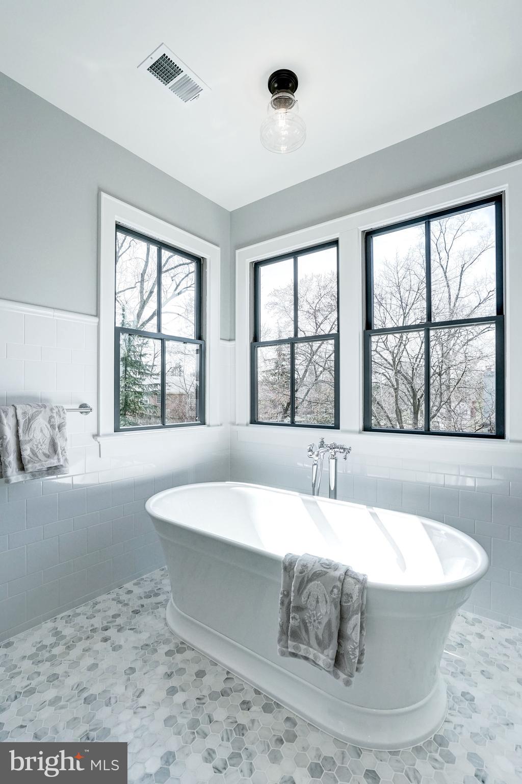 ROCK SPRING - Residential