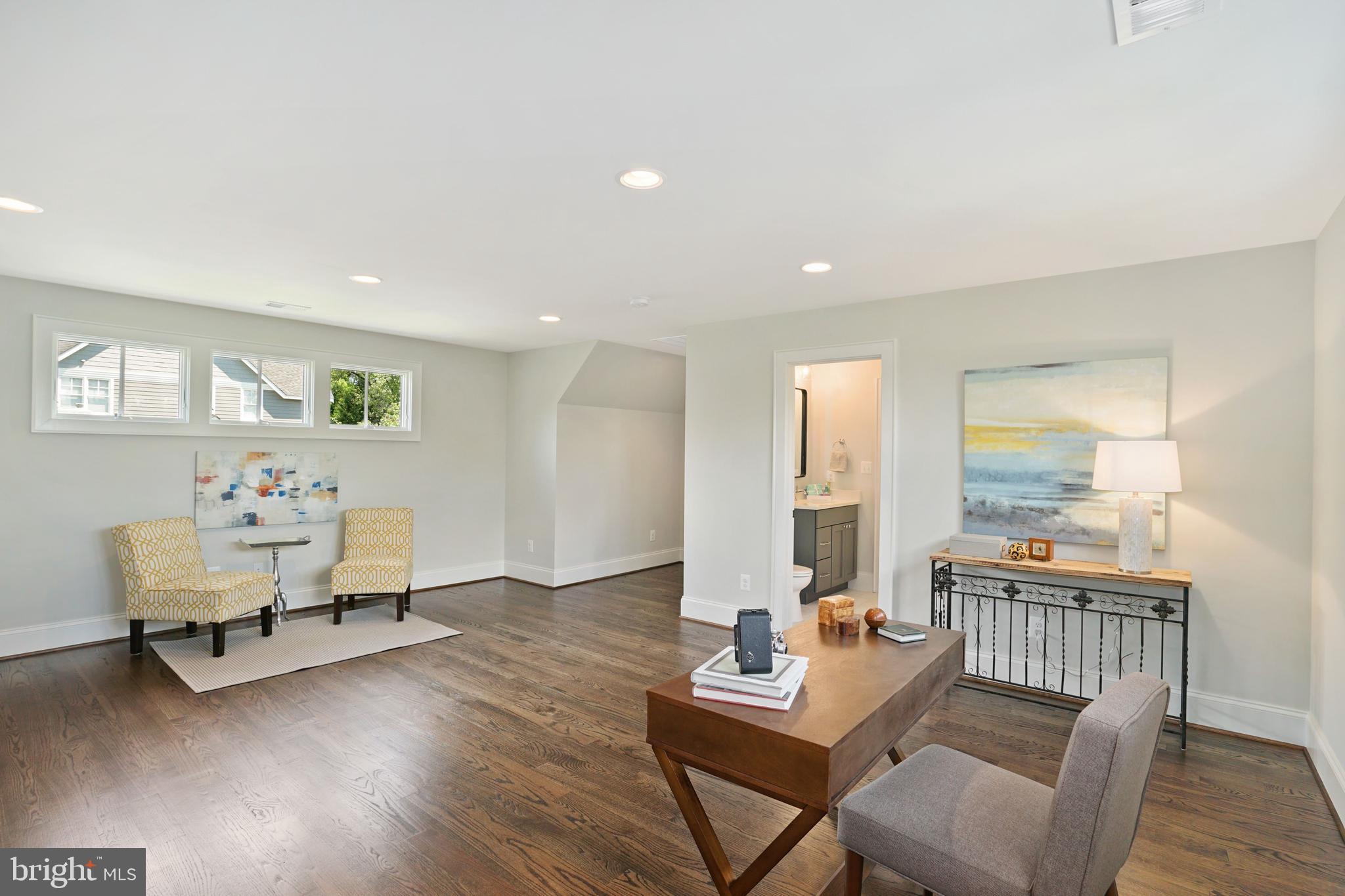 ROCK SPRING - Residential