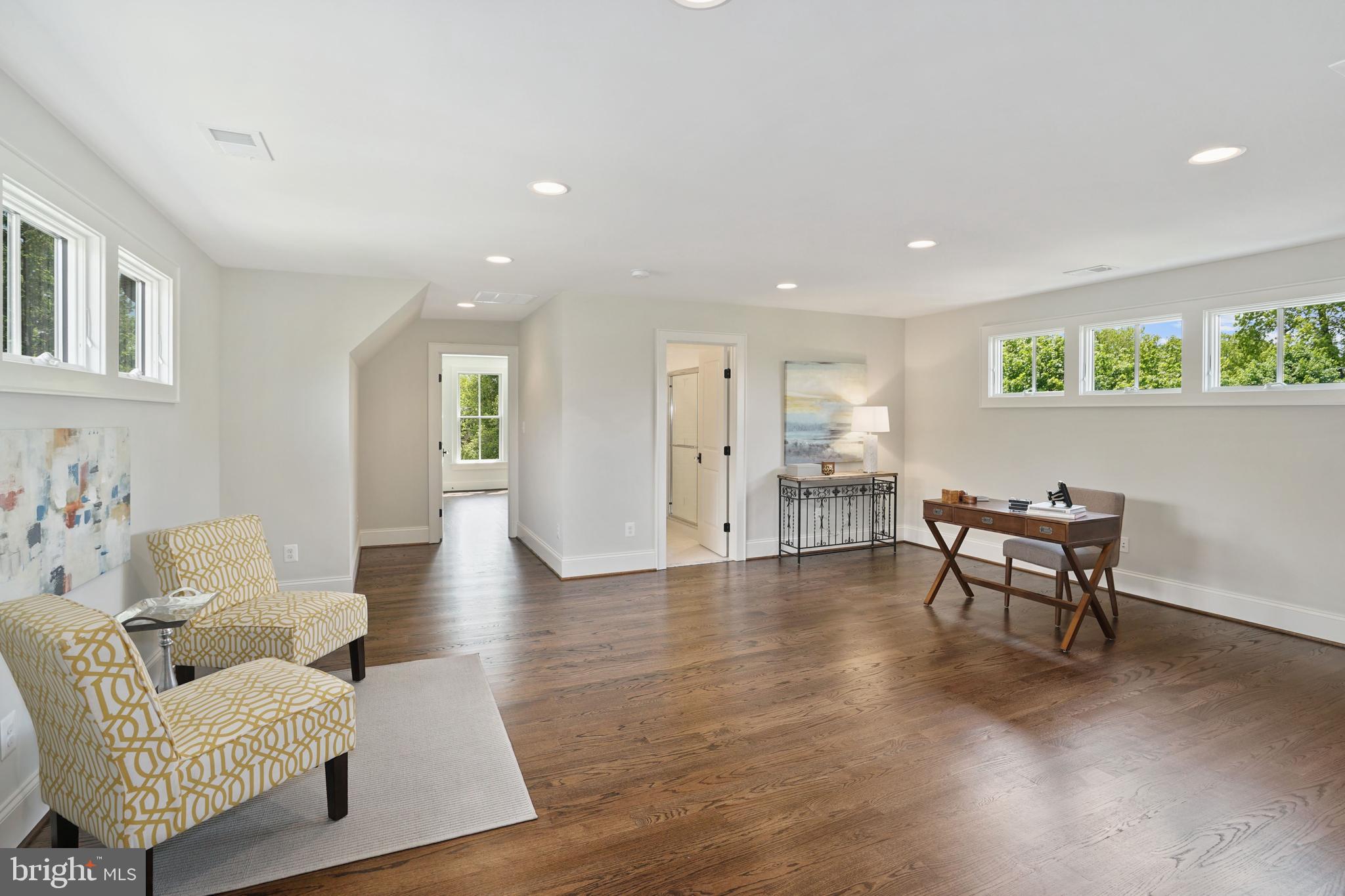 ROCK SPRING - Residential