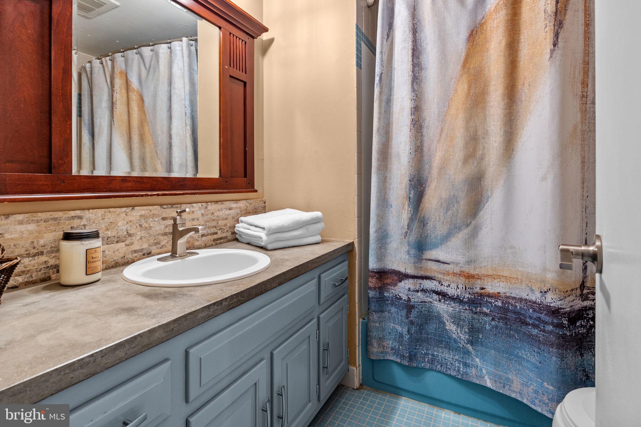 NESHAMINY VALLEY - Residential