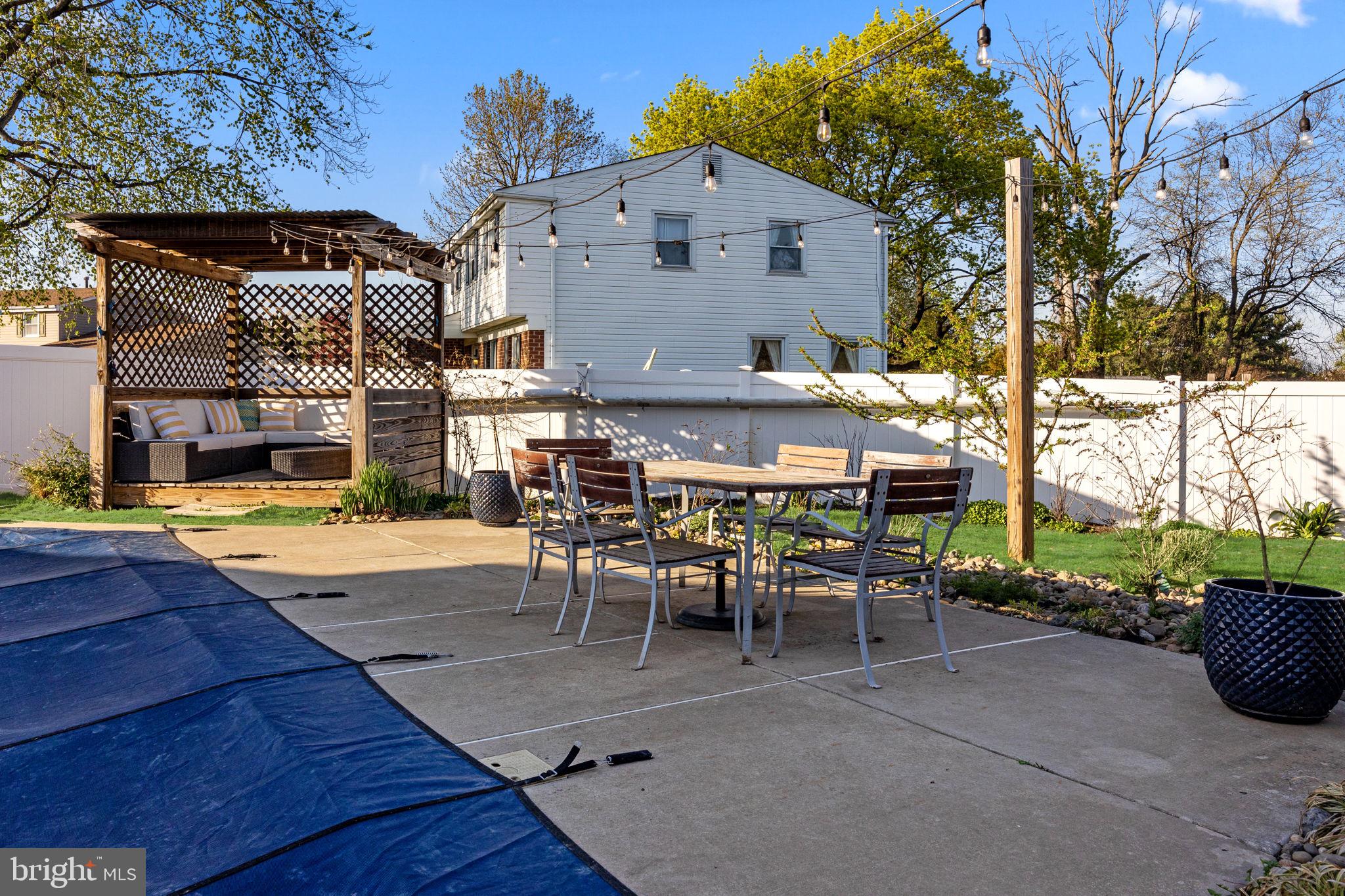 NESHAMINY VALLEY - Residential