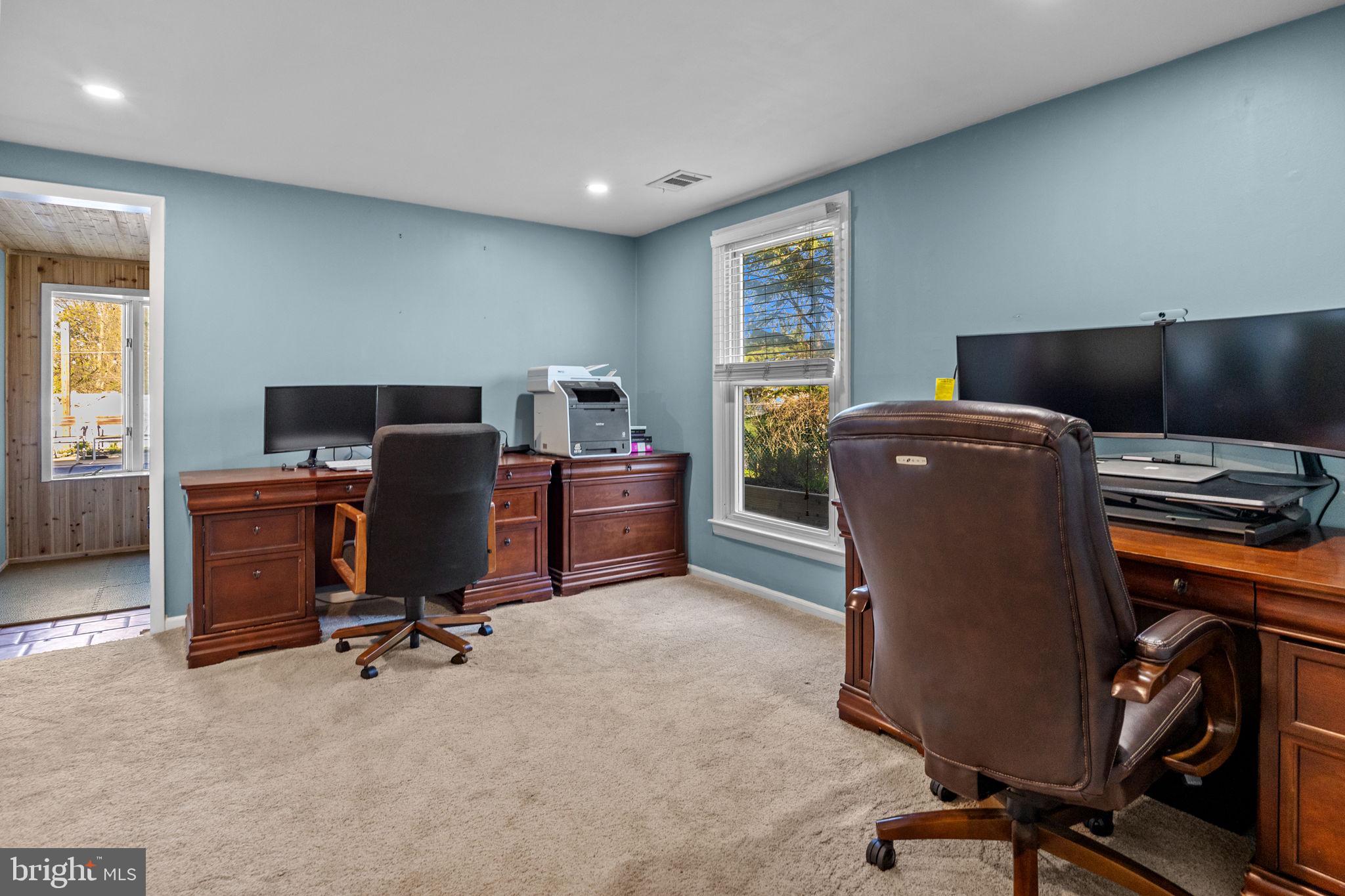 NESHAMINY VALLEY - Residential