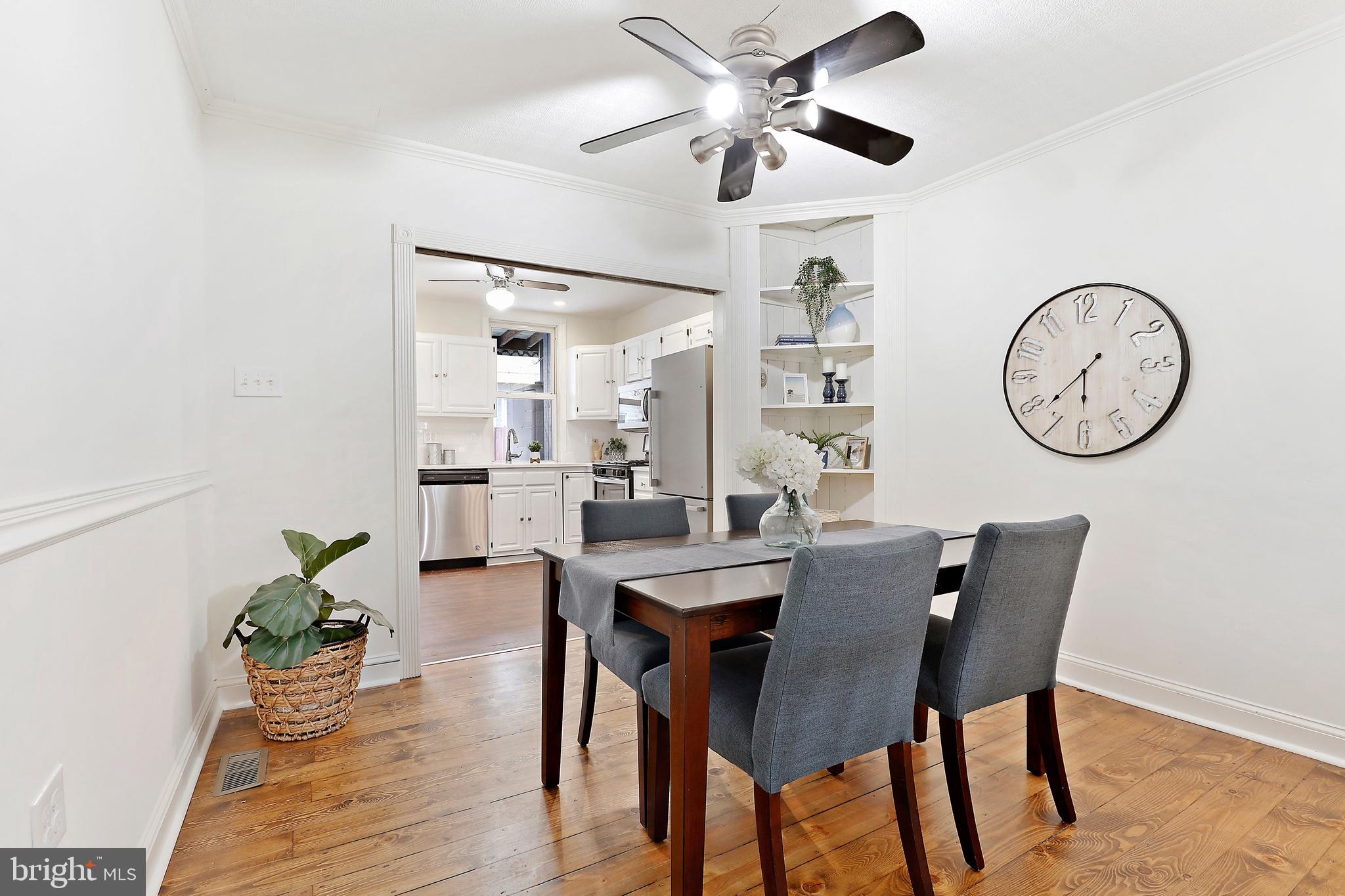 LOCUST POINT - Residential