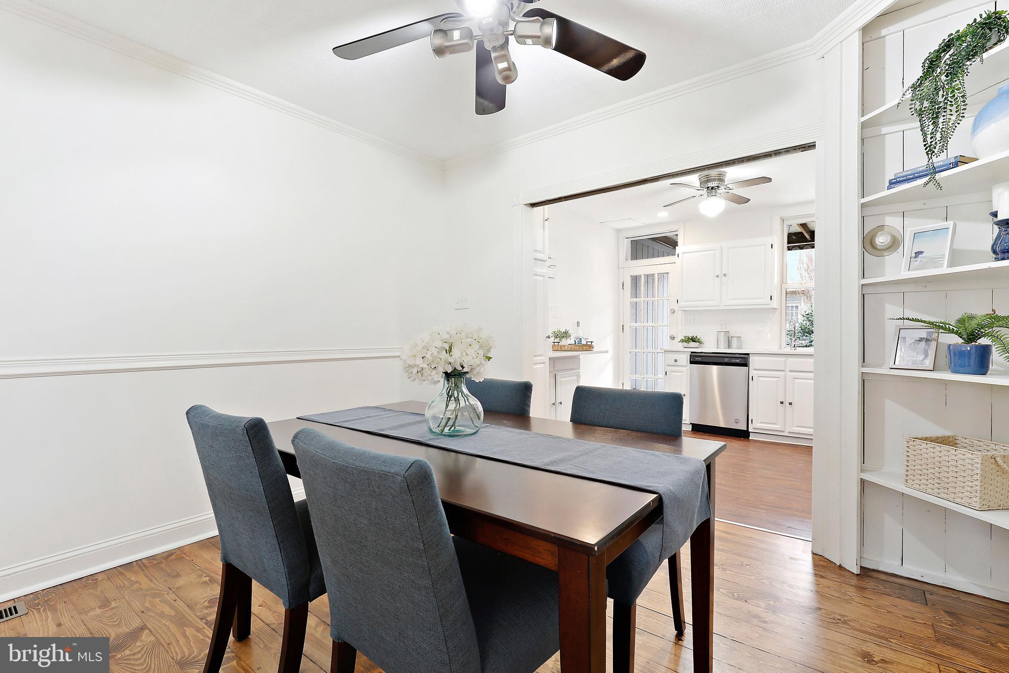 LOCUST POINT - Residential