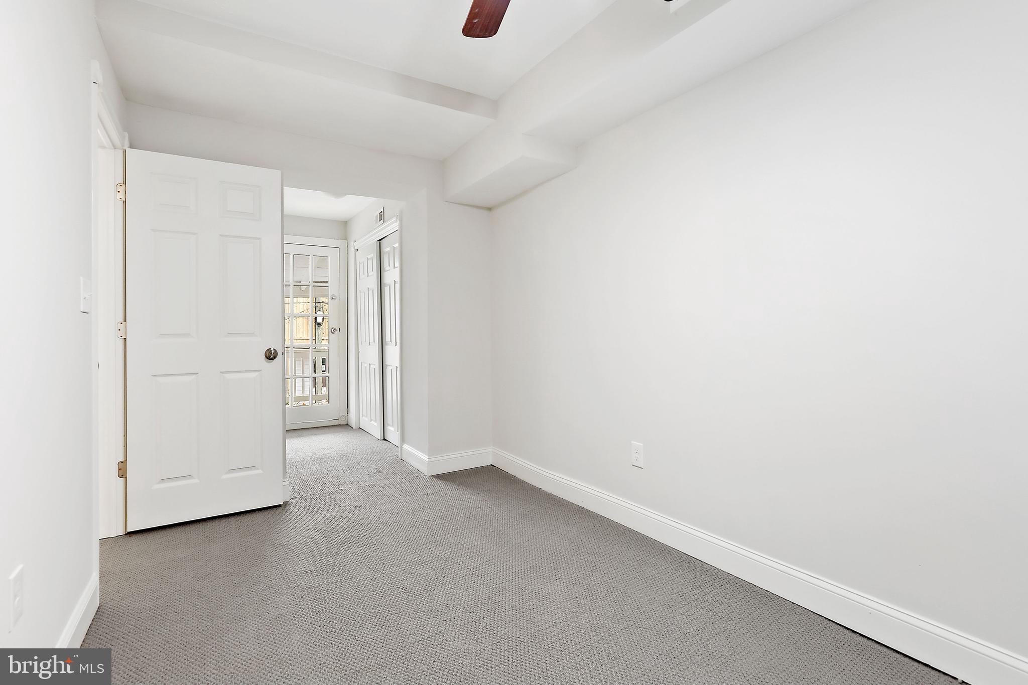 LOCUST POINT - Residential