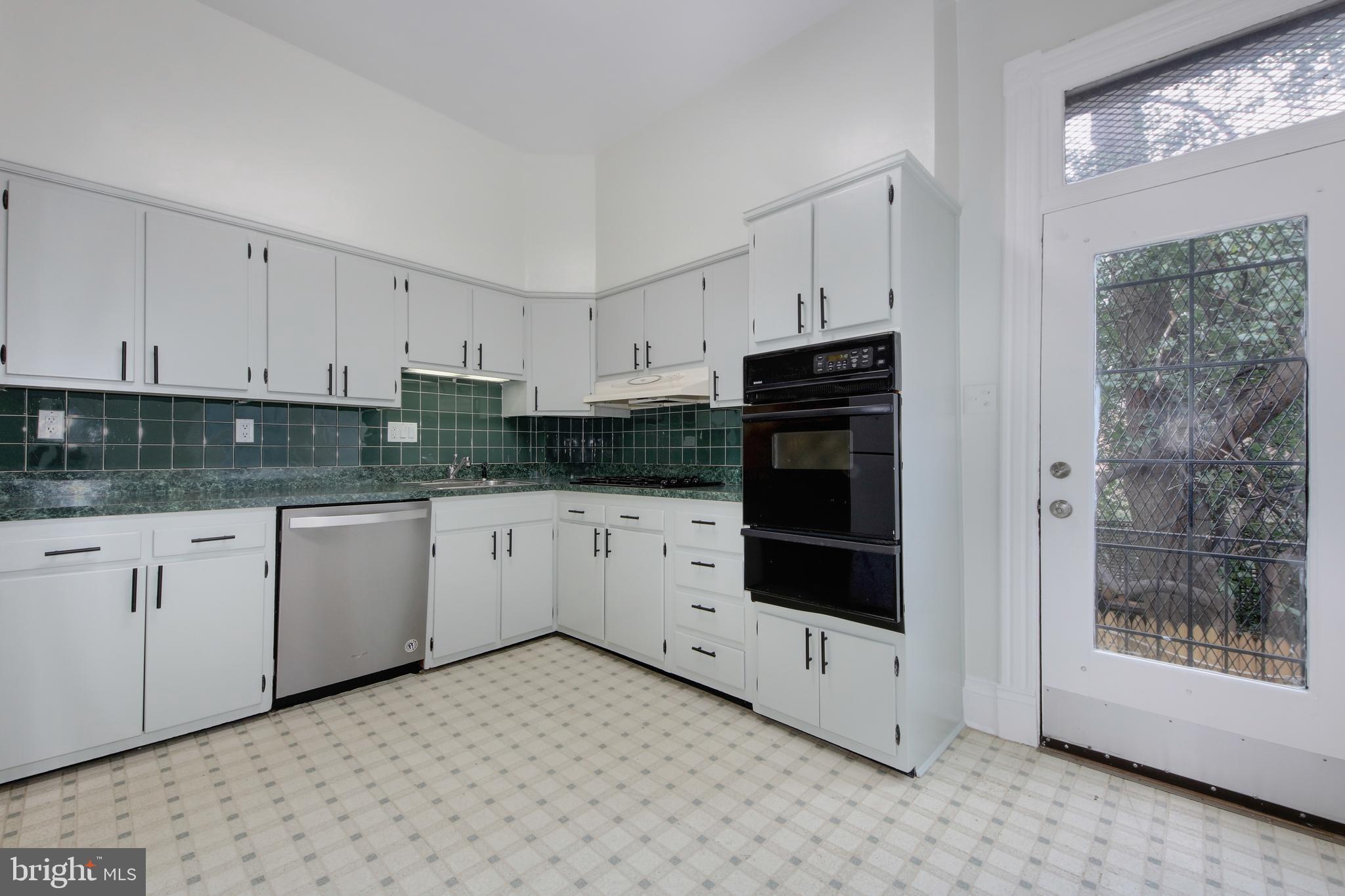 DUPONT NORTH - Residential Lease