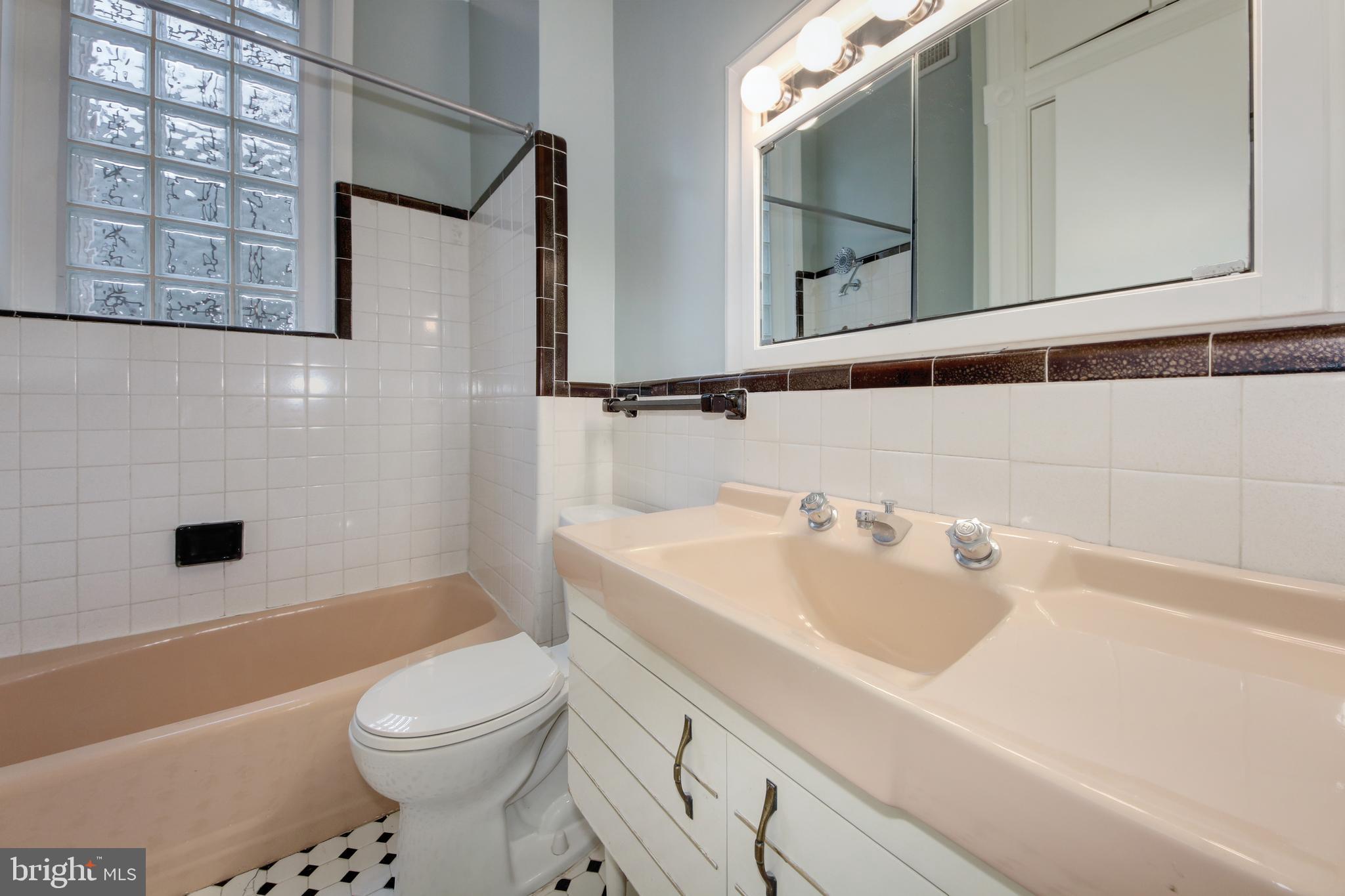 DUPONT NORTH - Residential Lease