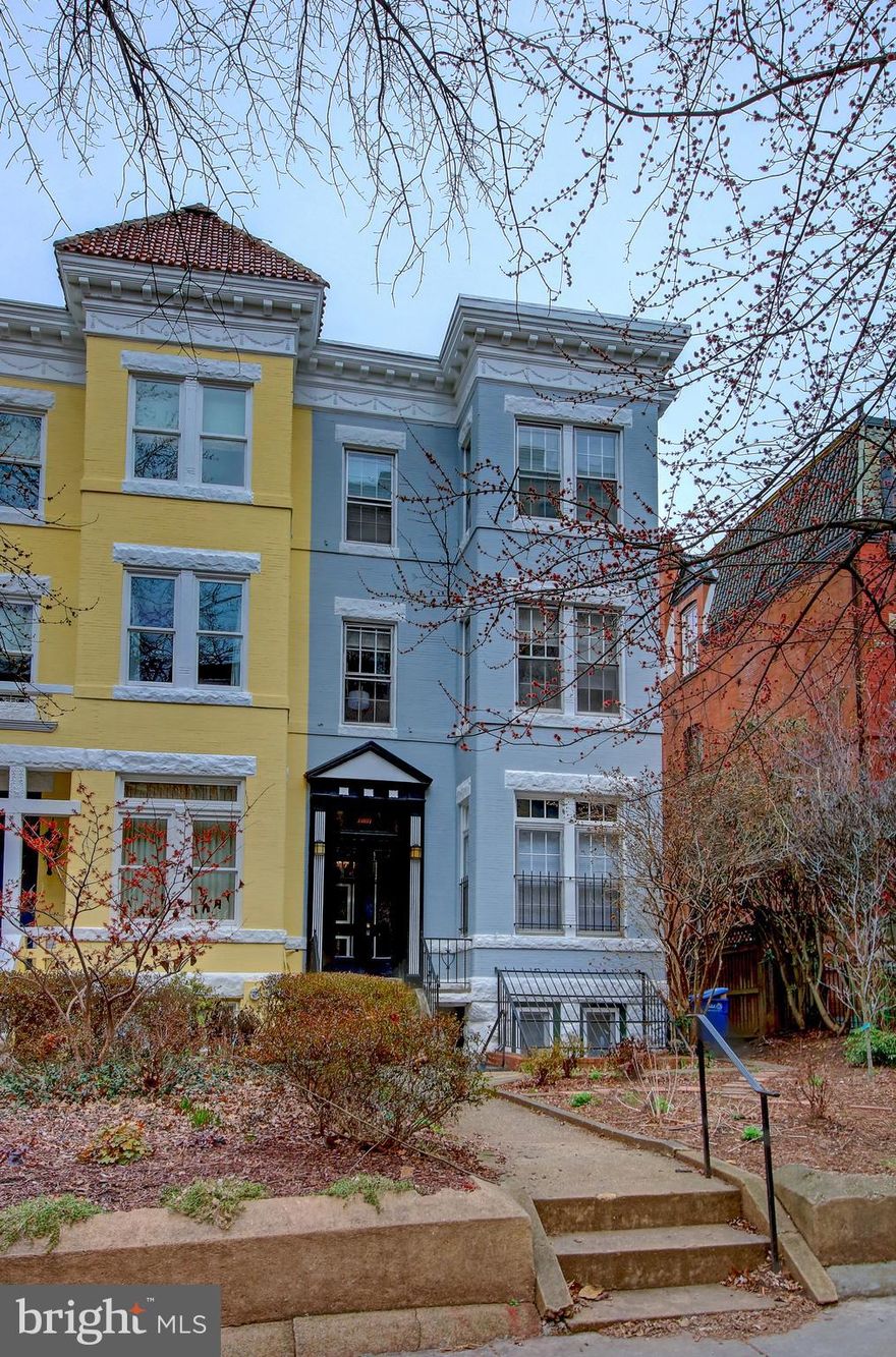 Bright spacious 3 bedroom, 2 bath apartment occupying 3 levels of a lovely bay front Victorian Townhouse. Foyer entry.  Large double living room with built ins and a
bay front that is awash in southern light.  Eat in country kitchen. Private deck accessible from the kitchen.
Great closet space.  One block to Conn Ave. Easy access to 2 Metro stops. 2 Bike Share Stations nearby. Convenient to restaurants and shopping in Dupont, Calvert/Woodley, or Adams Morgan. Laundry is common to the 3 units. Bike score 91/Walkscore 96.