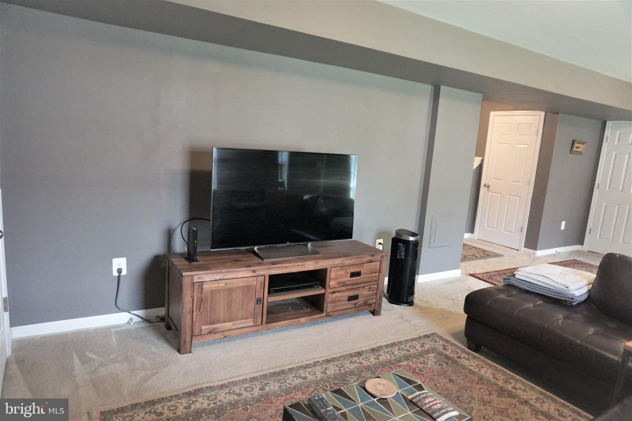 HOMEPLACE ON PELHAMS REACH - Residential