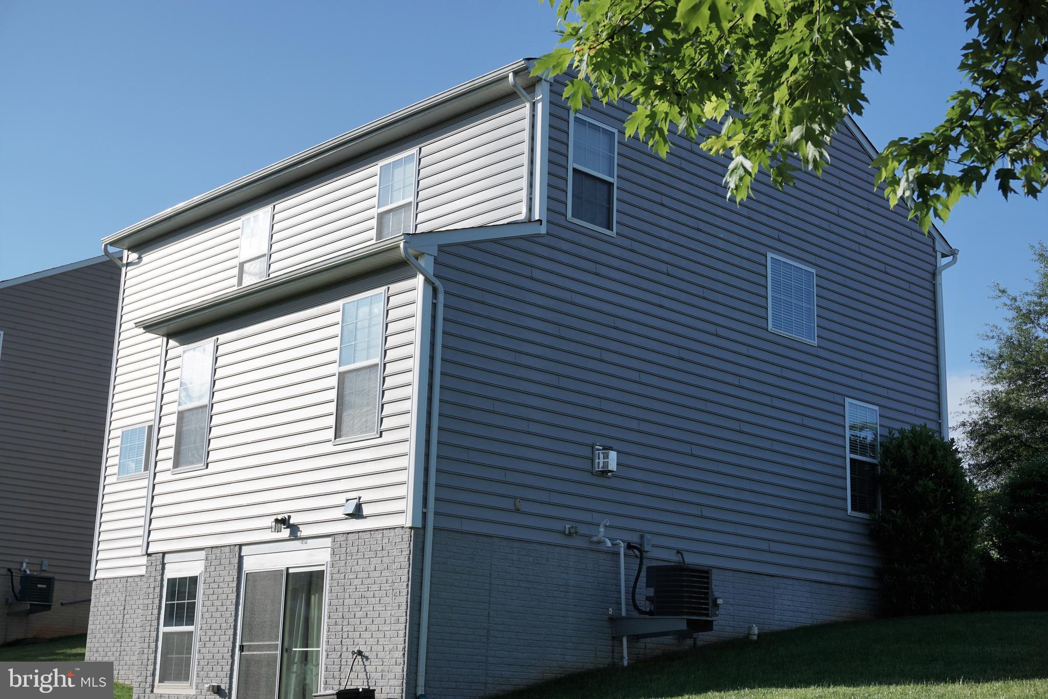 HOMEPLACE ON PELHAMS REACH - Residential