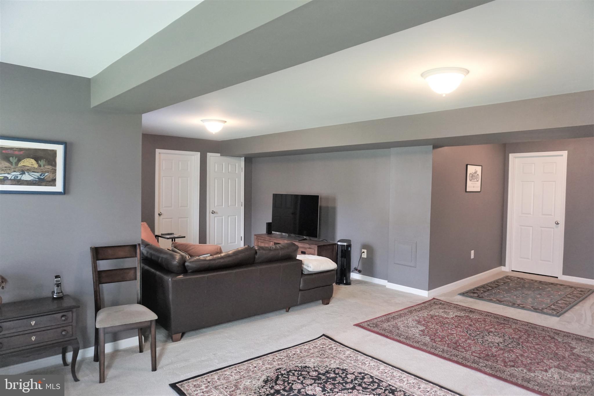 HOMEPLACE ON PELHAMS REACH - Residential