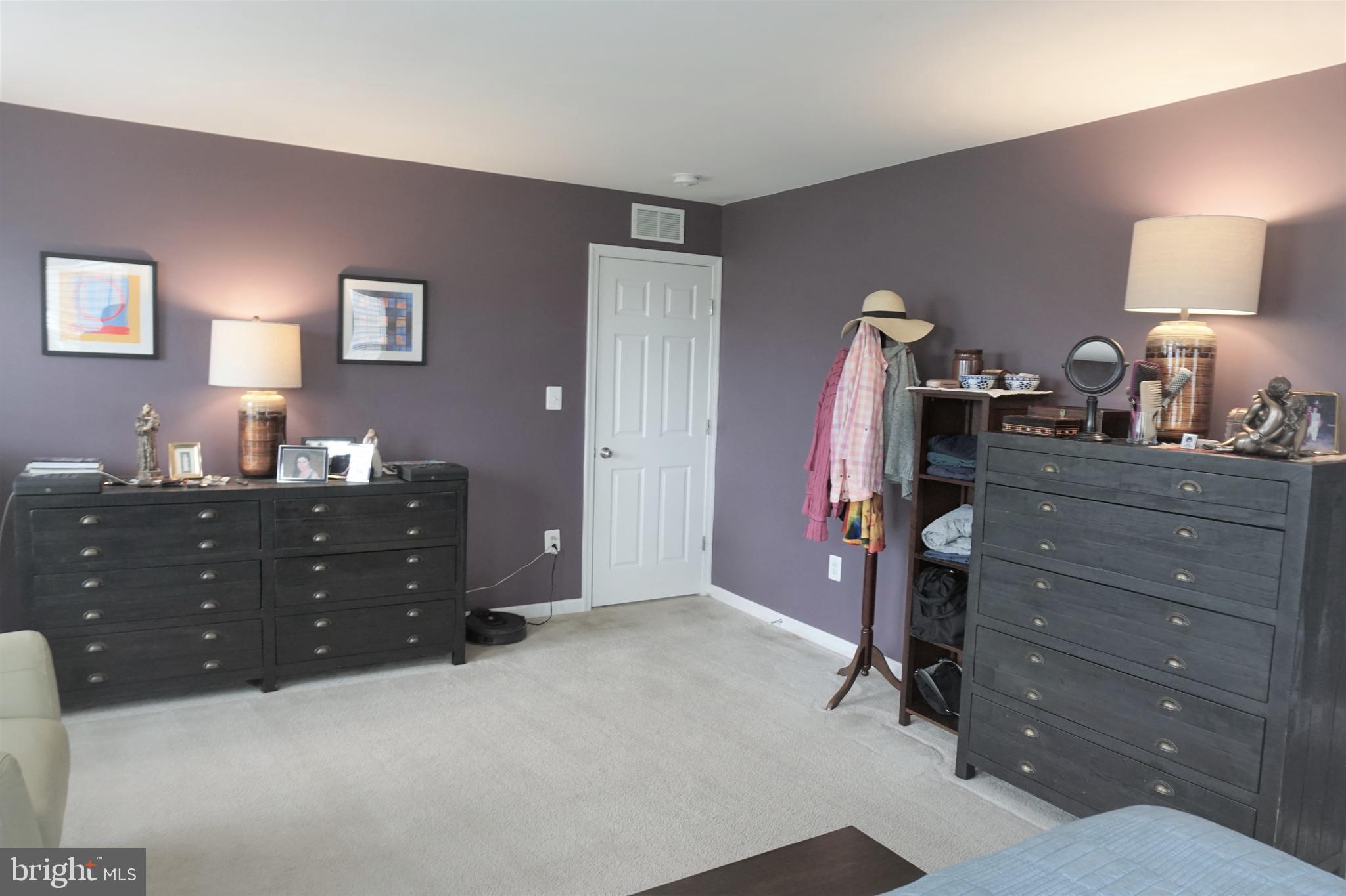 HOMEPLACE ON PELHAMS REACH - Residential