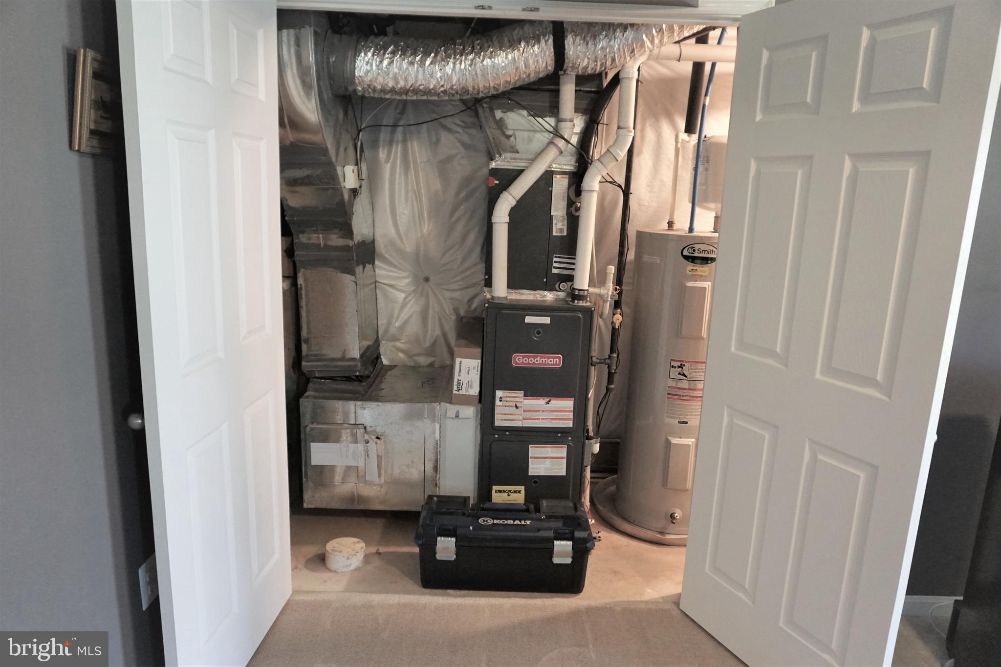 HOMEPLACE ON PELHAMS REACH - Residential