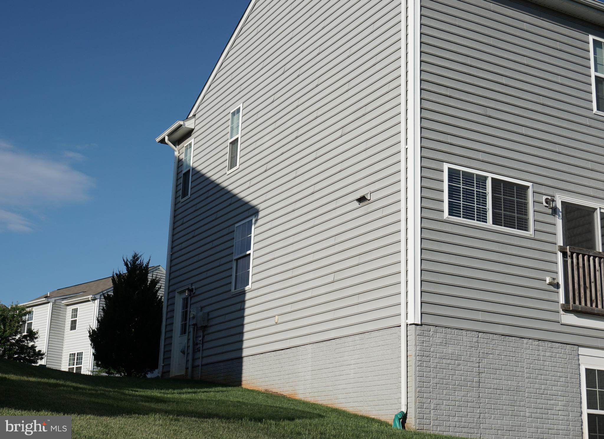 HOMEPLACE ON PELHAMS REACH - Residential