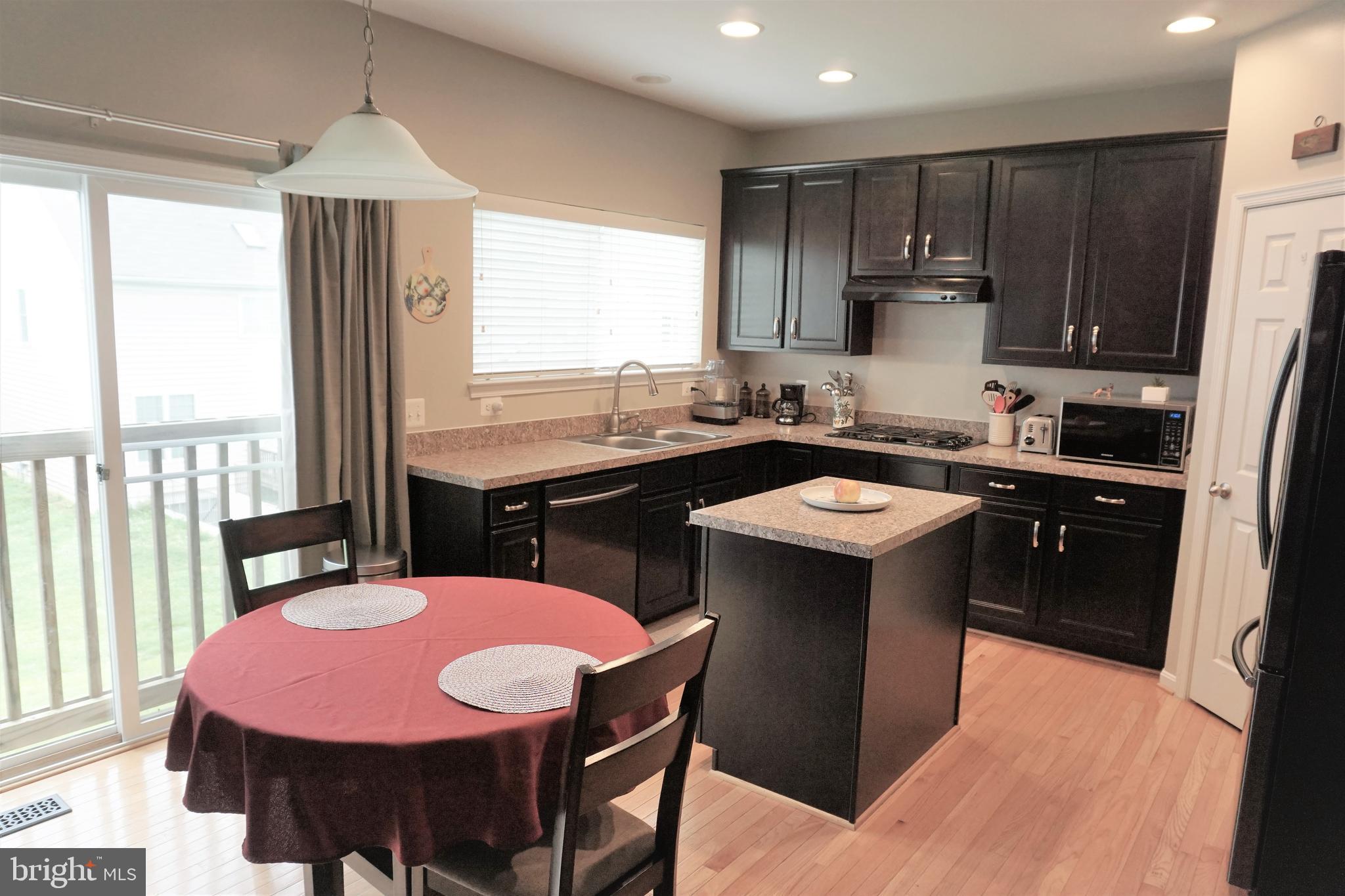 HOMEPLACE ON PELHAMS REACH - Residential