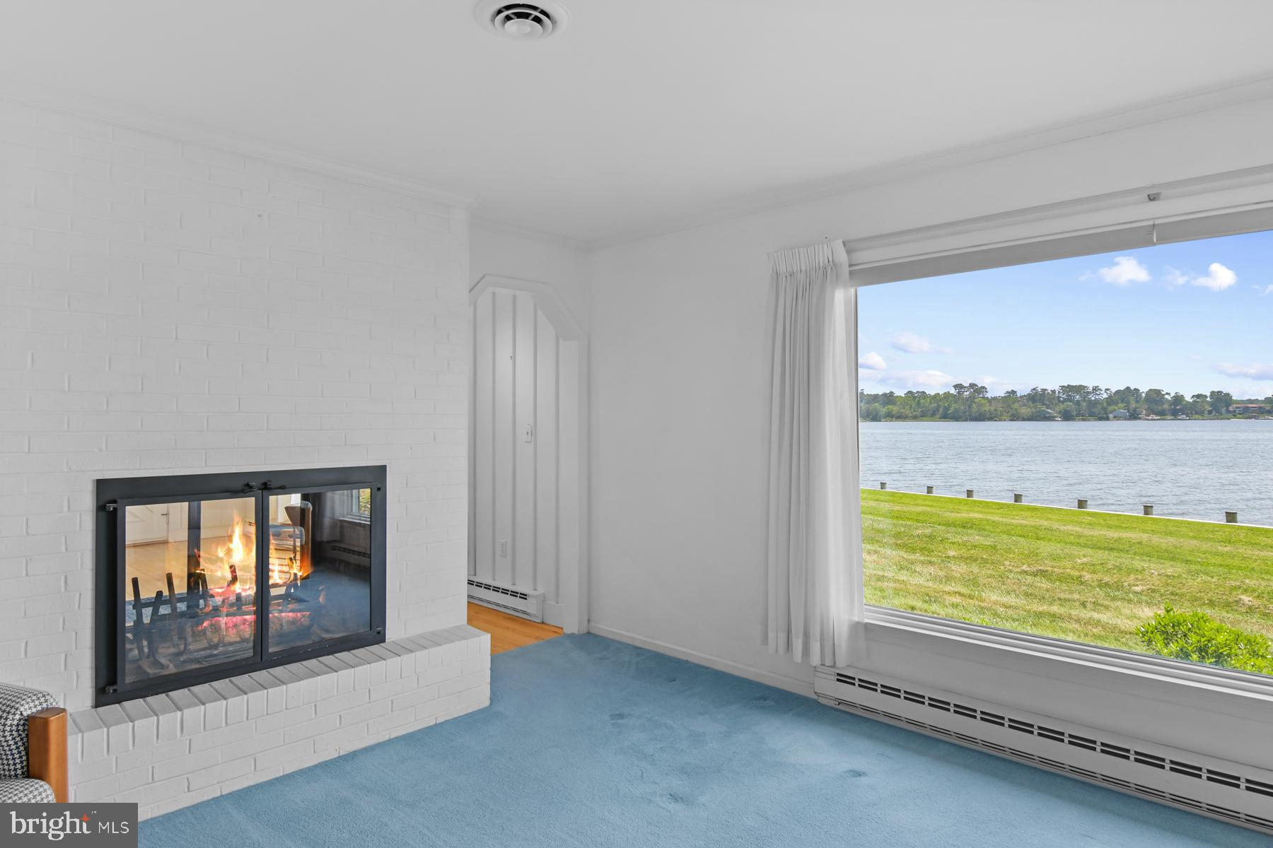 HOLIDAY HARBOR - Residential