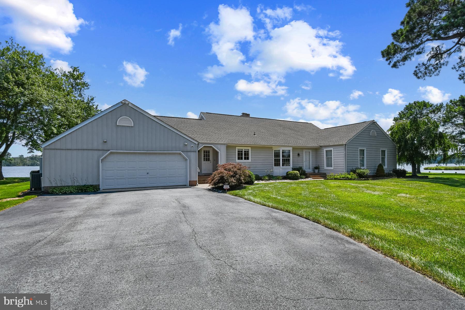 HOLIDAY HARBOR - Residential