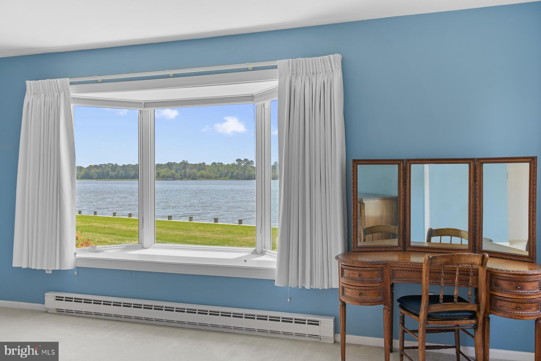 HOLIDAY HARBOR - Residential