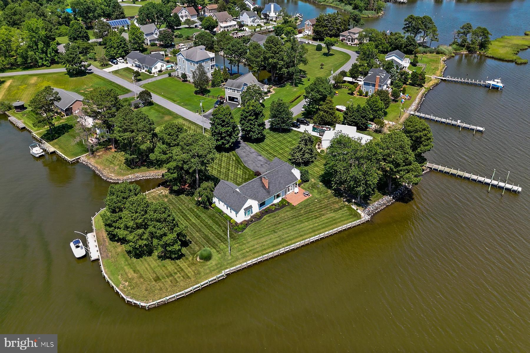 HOLIDAY HARBOR - Residential