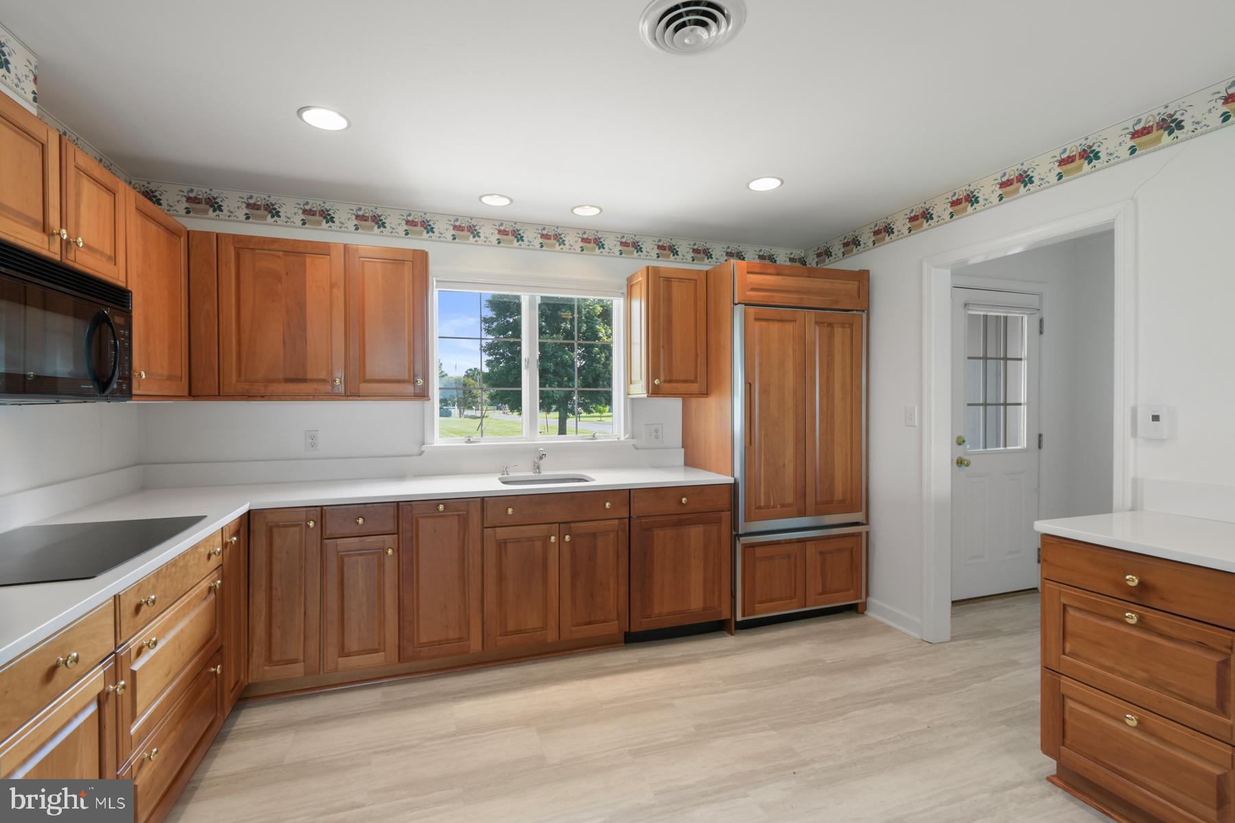 HOLIDAY HARBOR - Residential