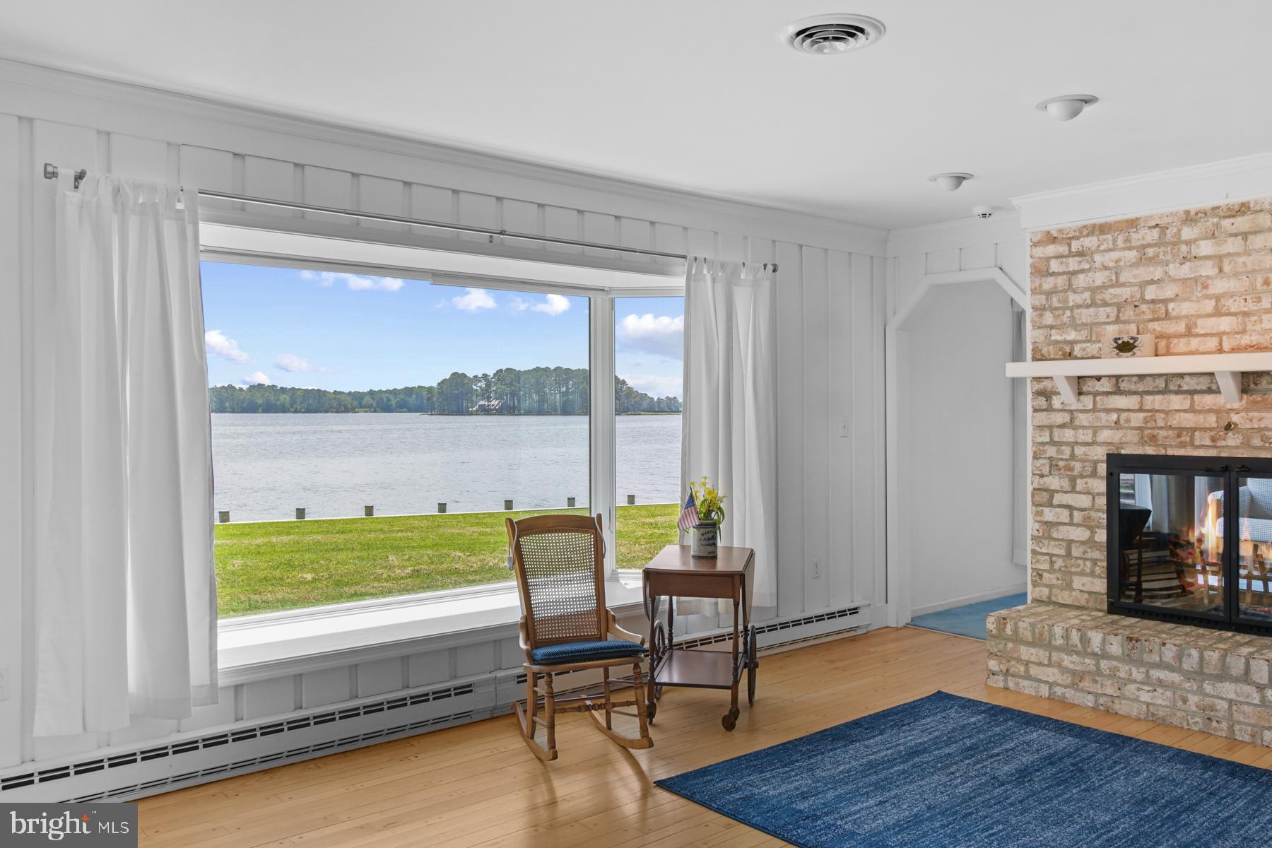 HOLIDAY HARBOR - Residential