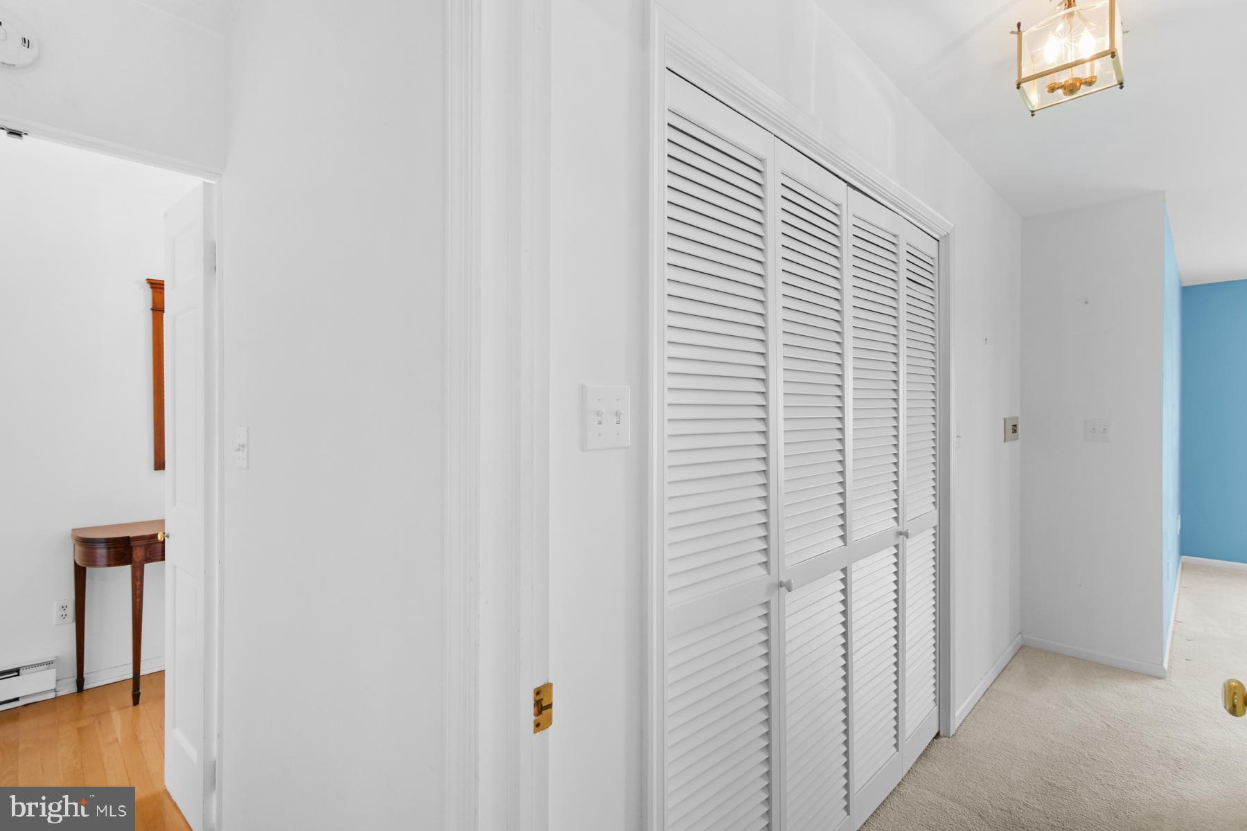 HOLIDAY HARBOR - Residential