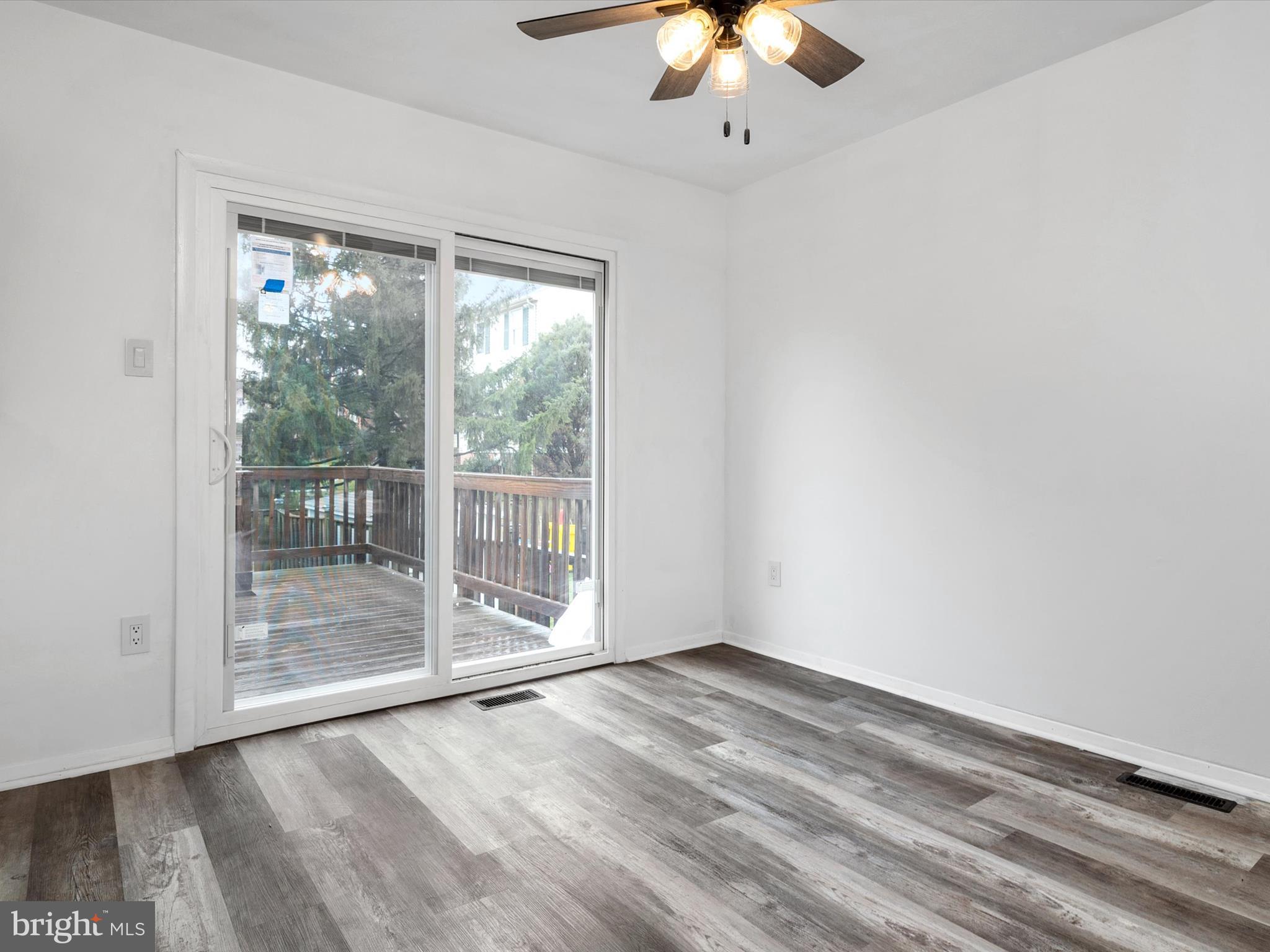 ELIZABETHS LANDING - Residential