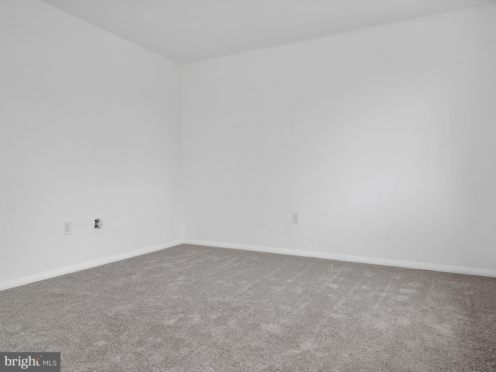 ELIZABETHS LANDING - Residential