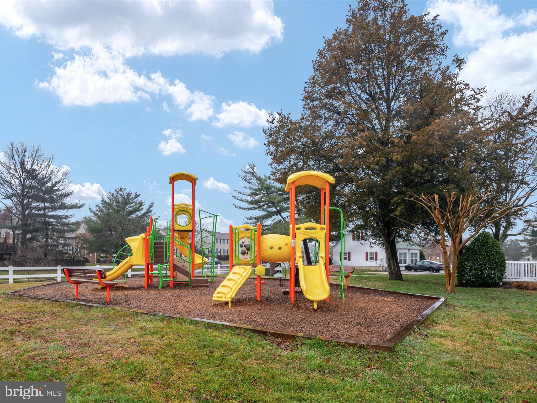 ELIZABETHS LANDING - Residential