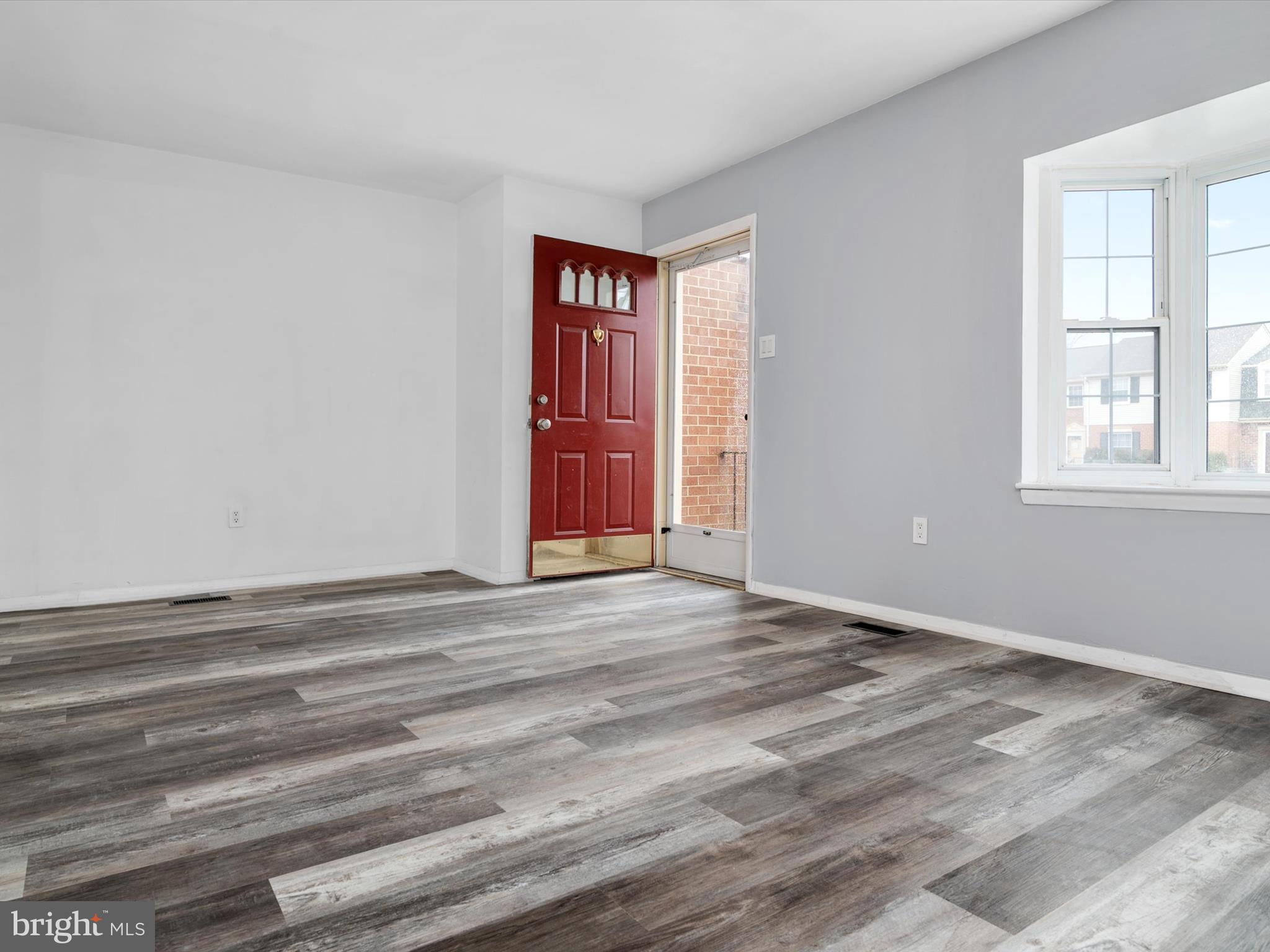 ELIZABETHS LANDING - Residential