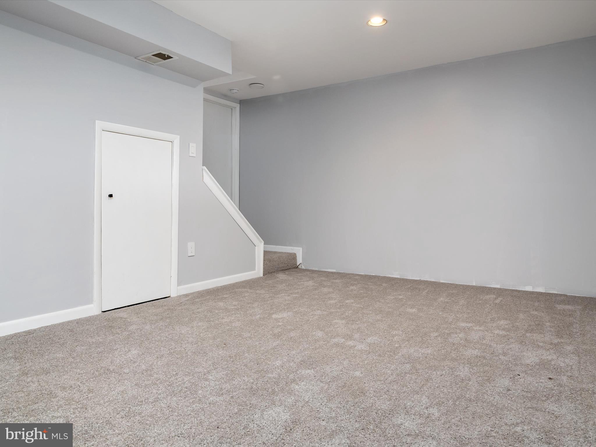 ELIZABETHS LANDING - Residential