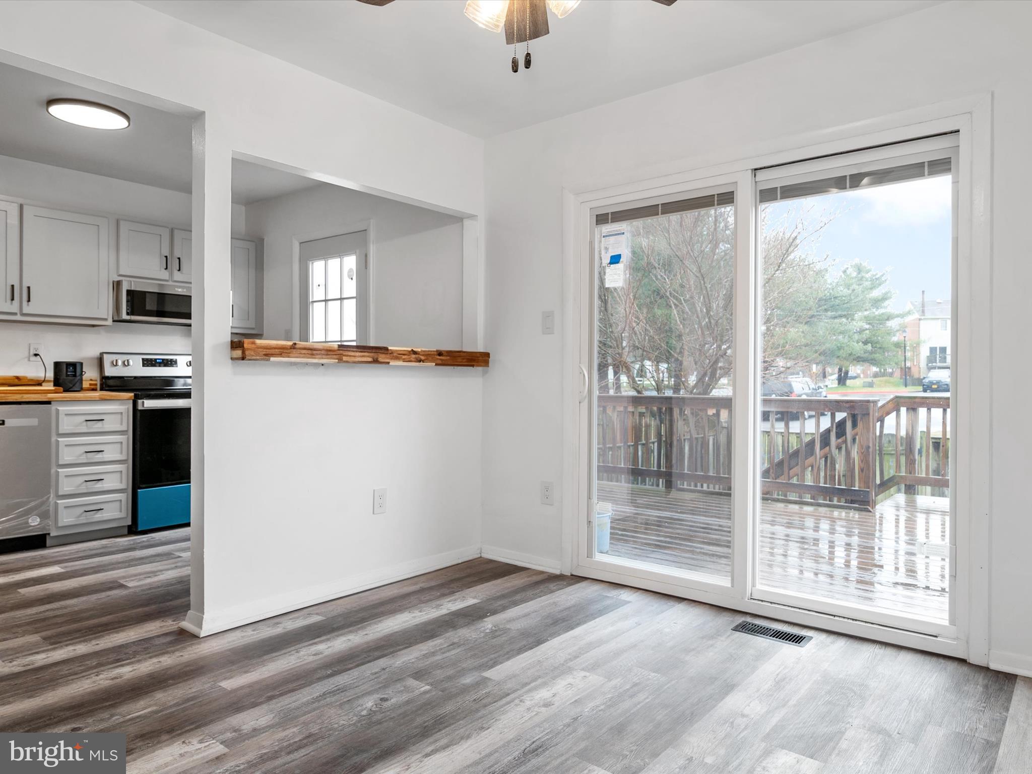 ELIZABETHS LANDING - Residential