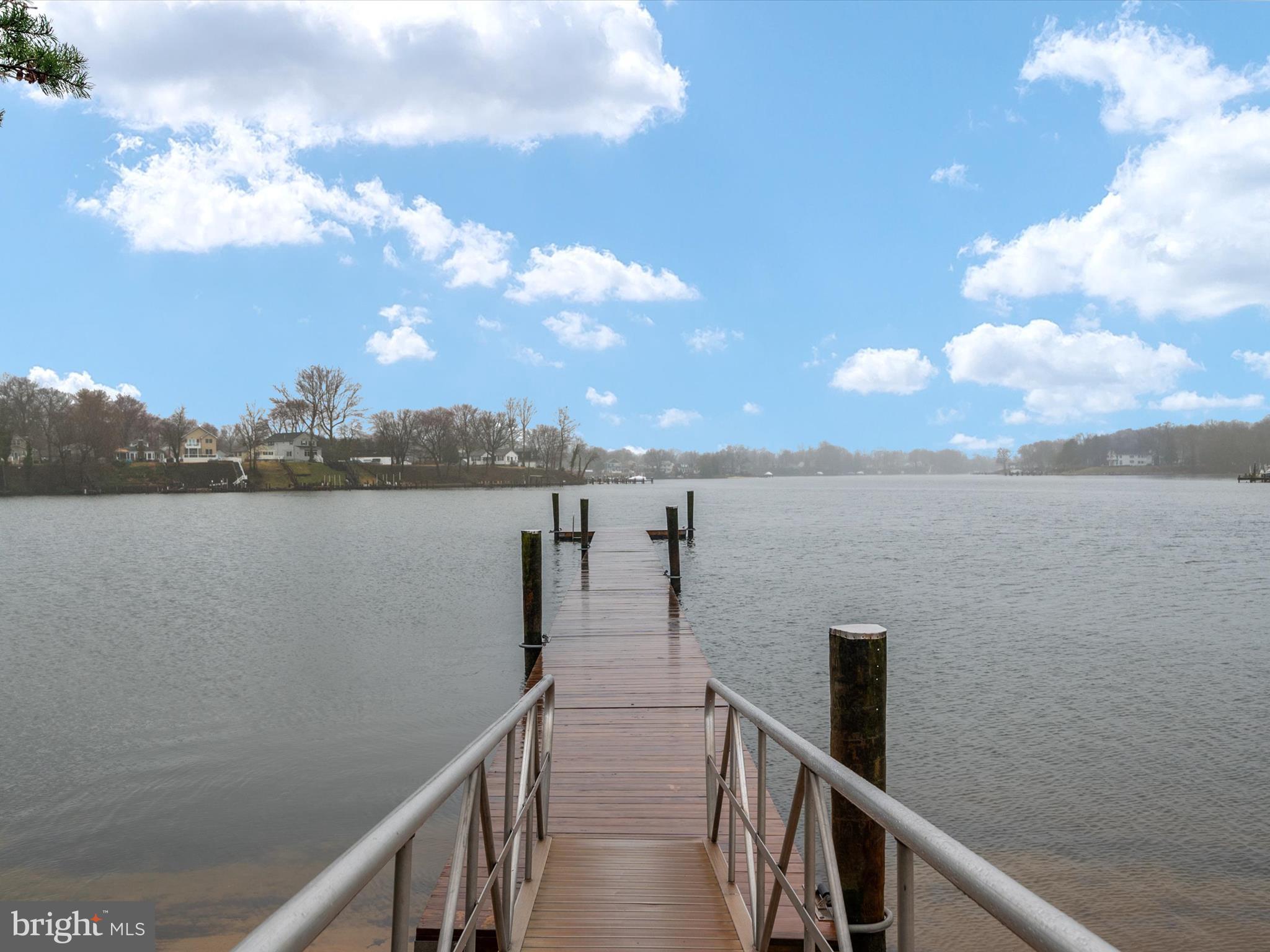 ELIZABETHS LANDING - Residential